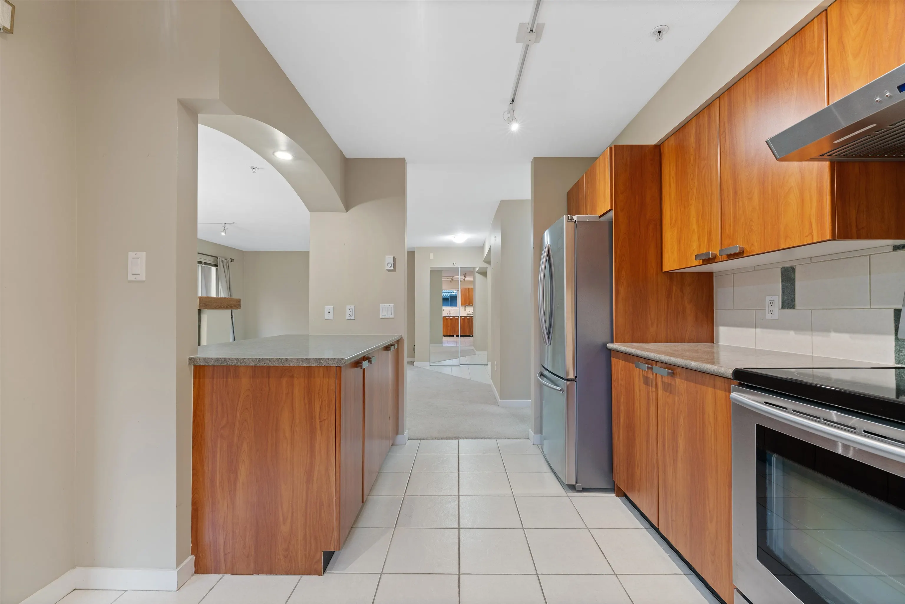 208 2323 Mamquam Road