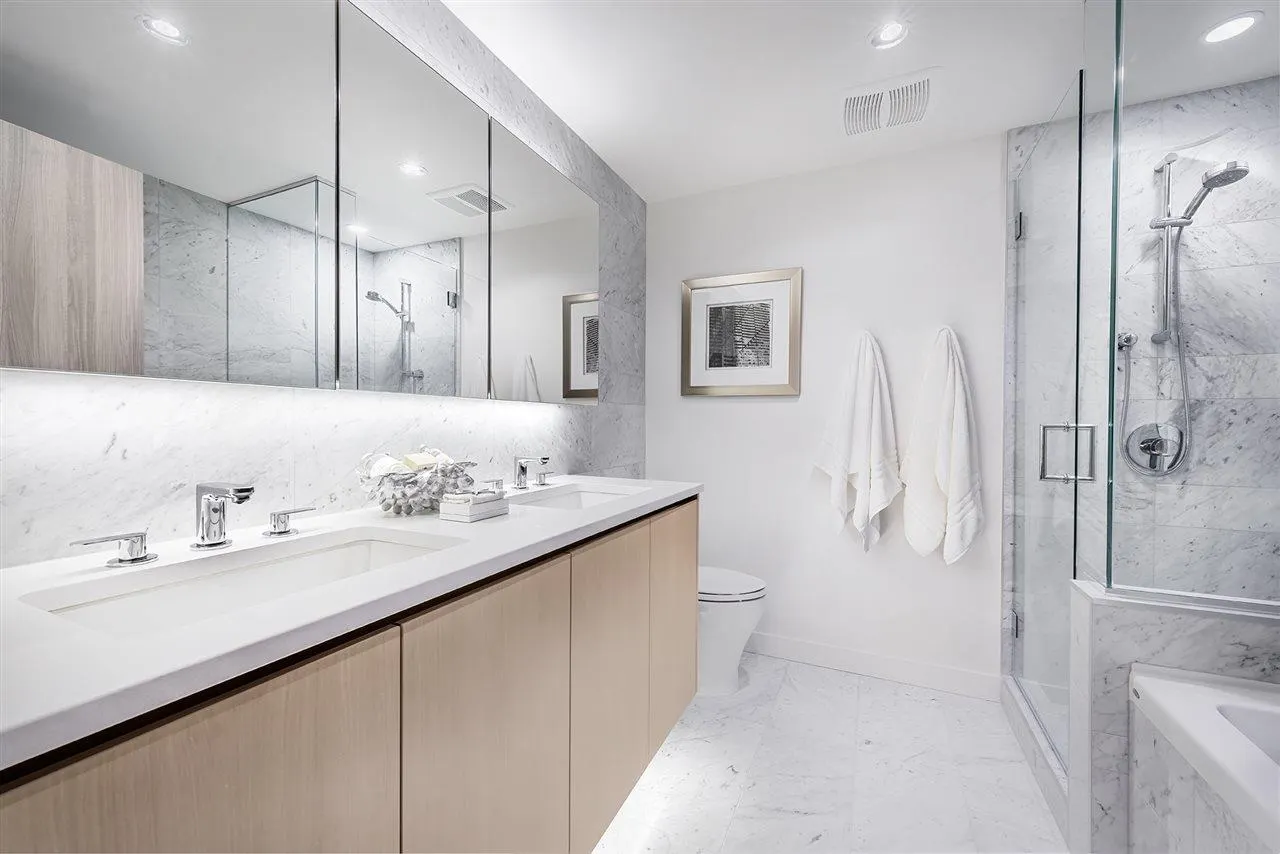 2220 89 Nelson Street