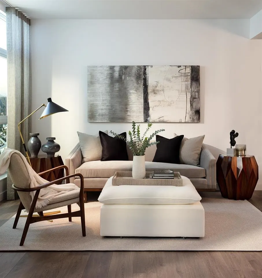 3207 720 Farrow Street