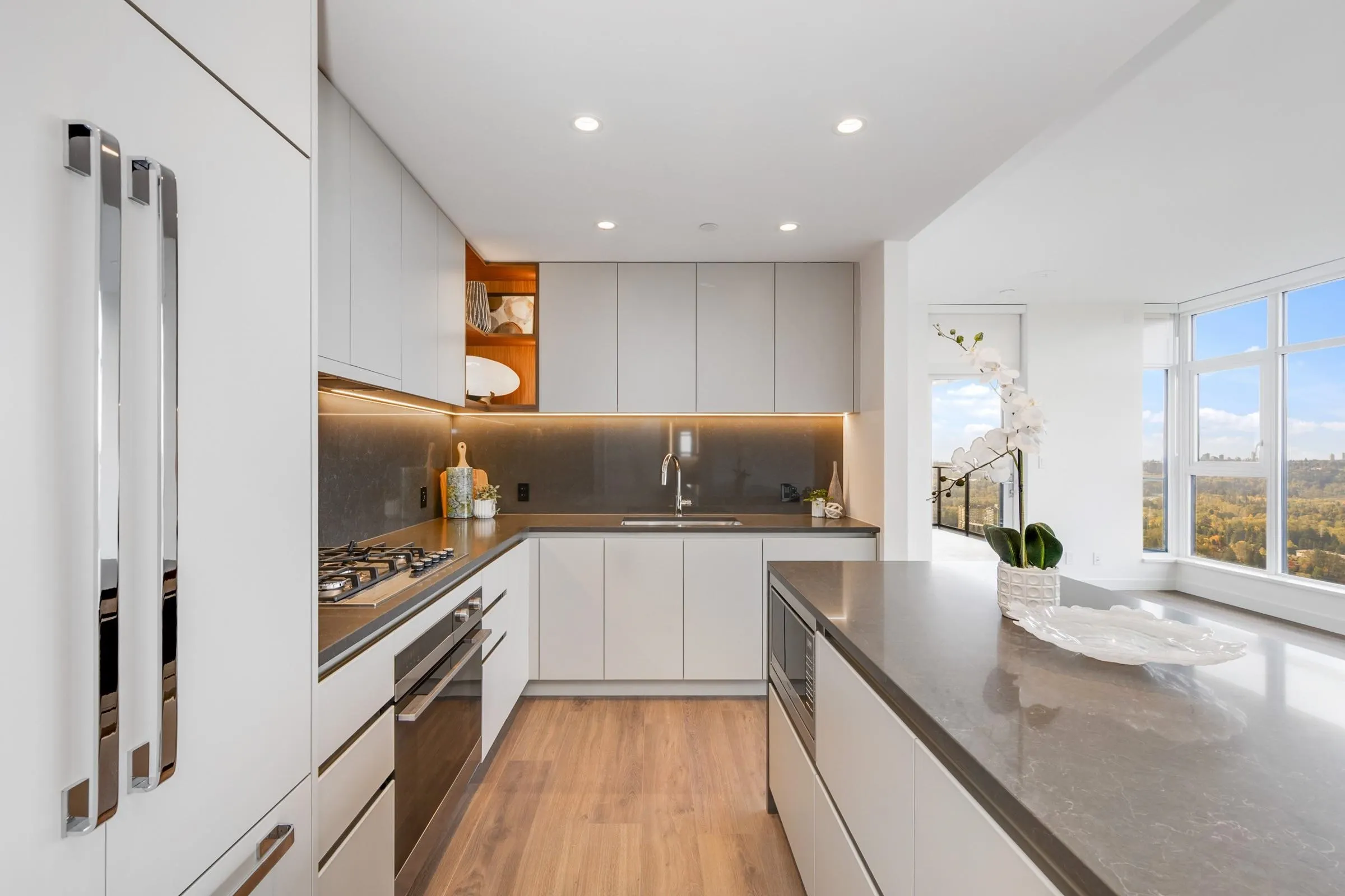 3207 720 Farrow Street