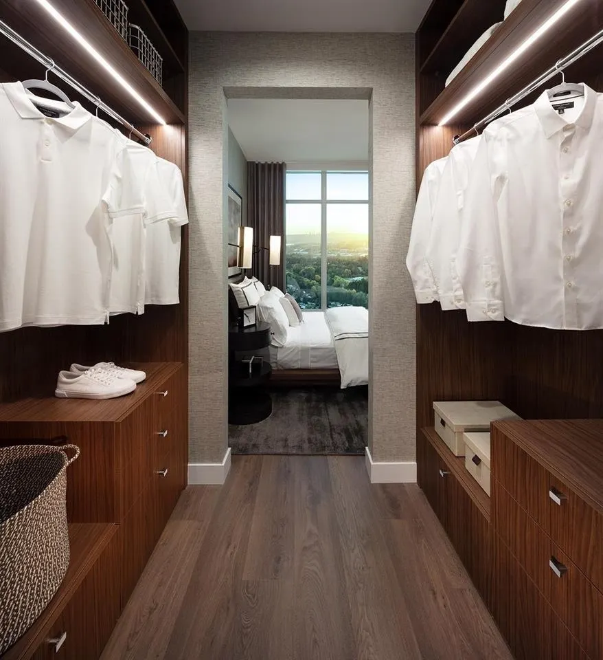 3207 720 Farrow Street