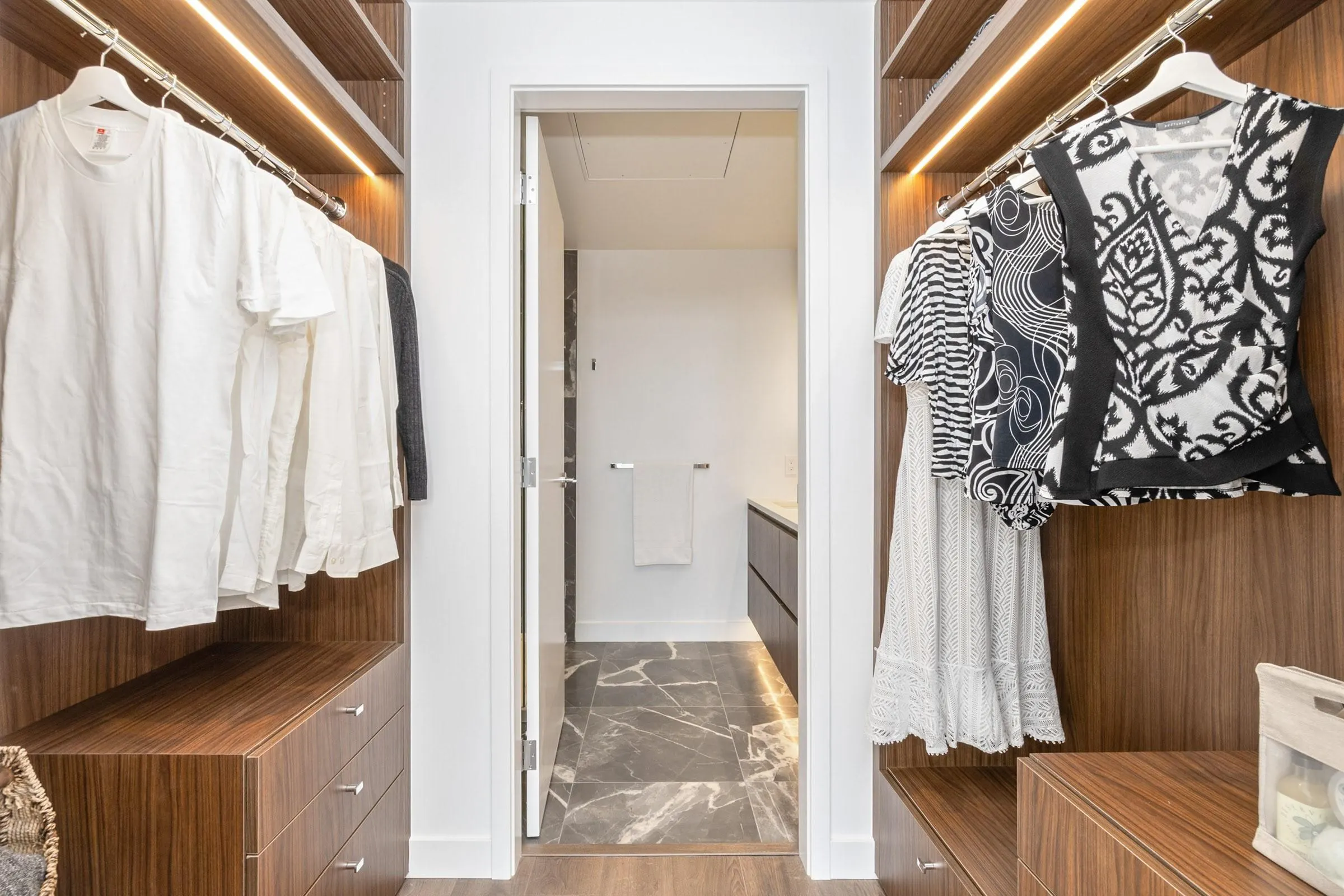 3207 720 Farrow Street