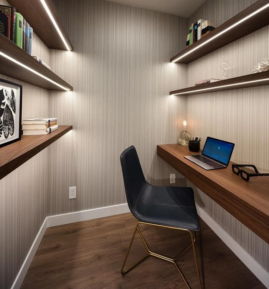 3207 720 Farrow Street