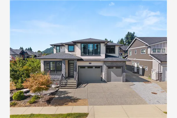 8379 Mctaggart Street