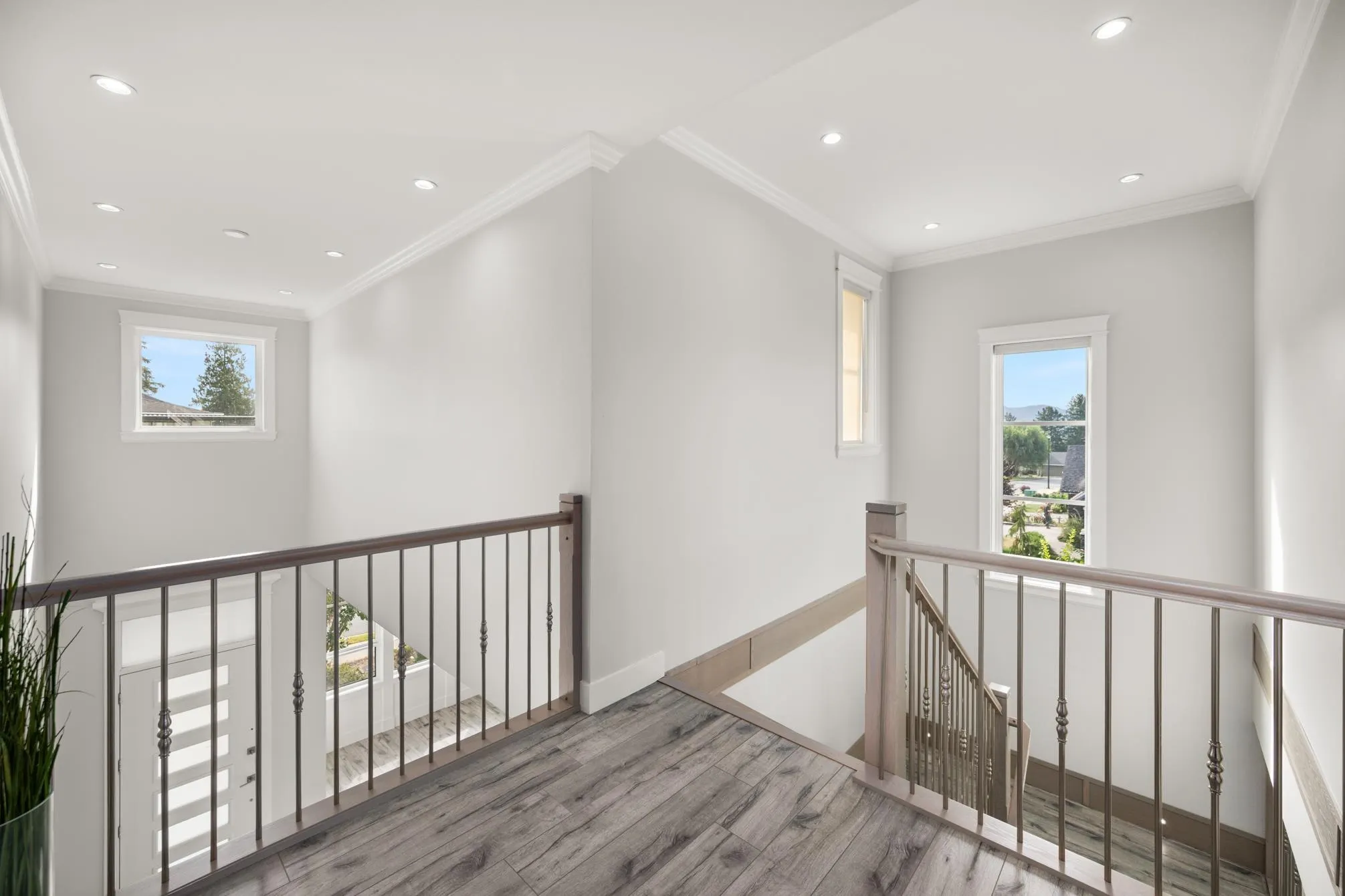 8379 Mctaggart Street