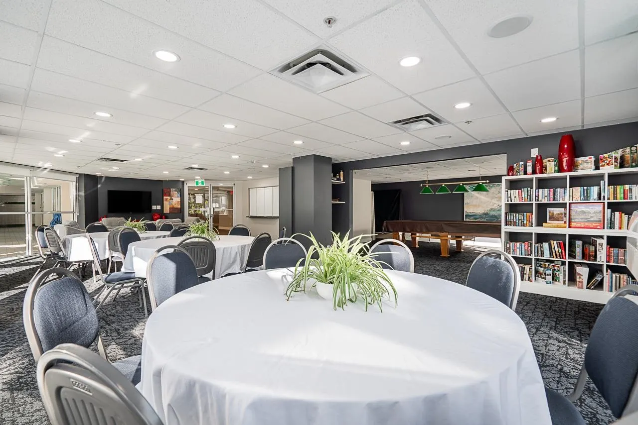 1403 3190 Gladwin Road