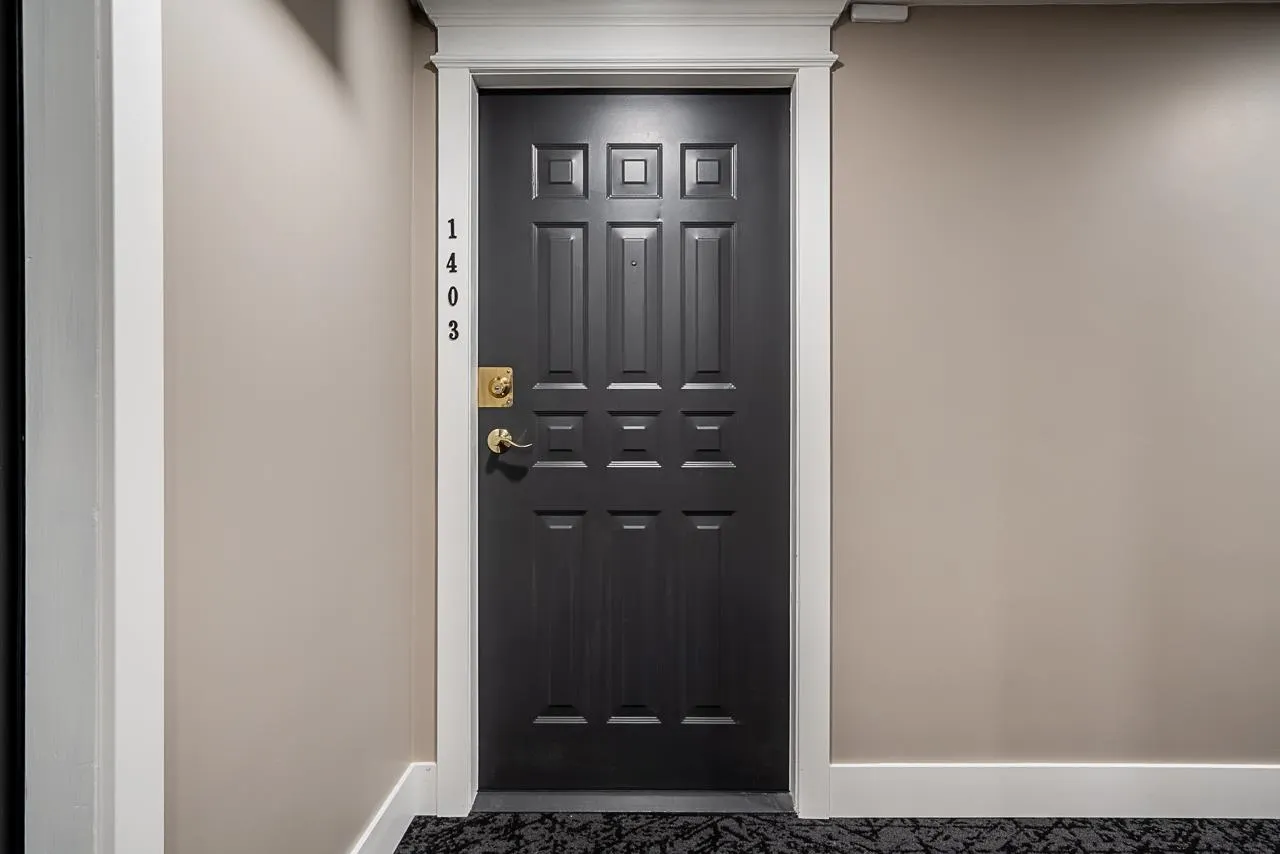 1403 3190 Gladwin Road