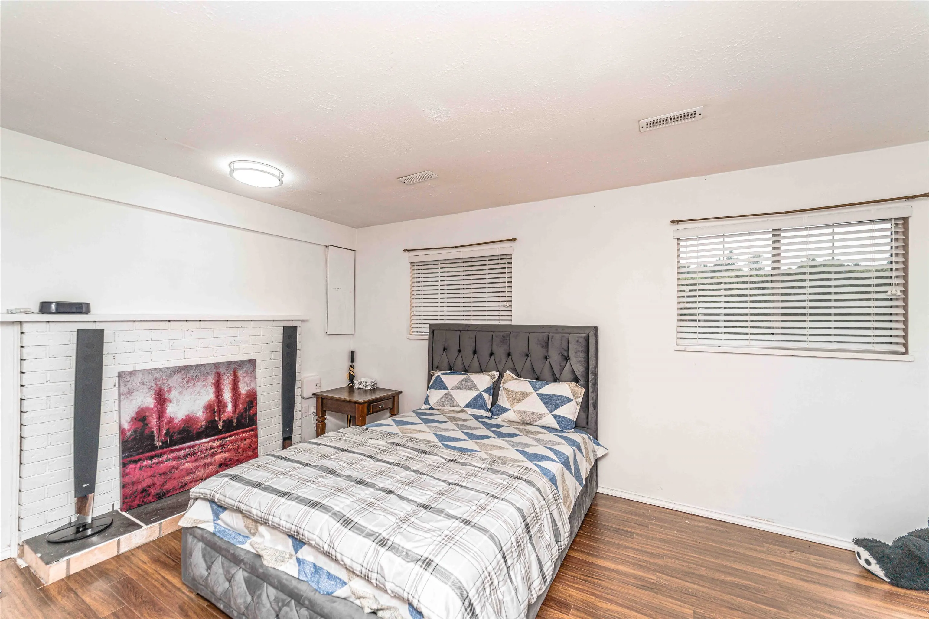 3520 Clearbrook Road