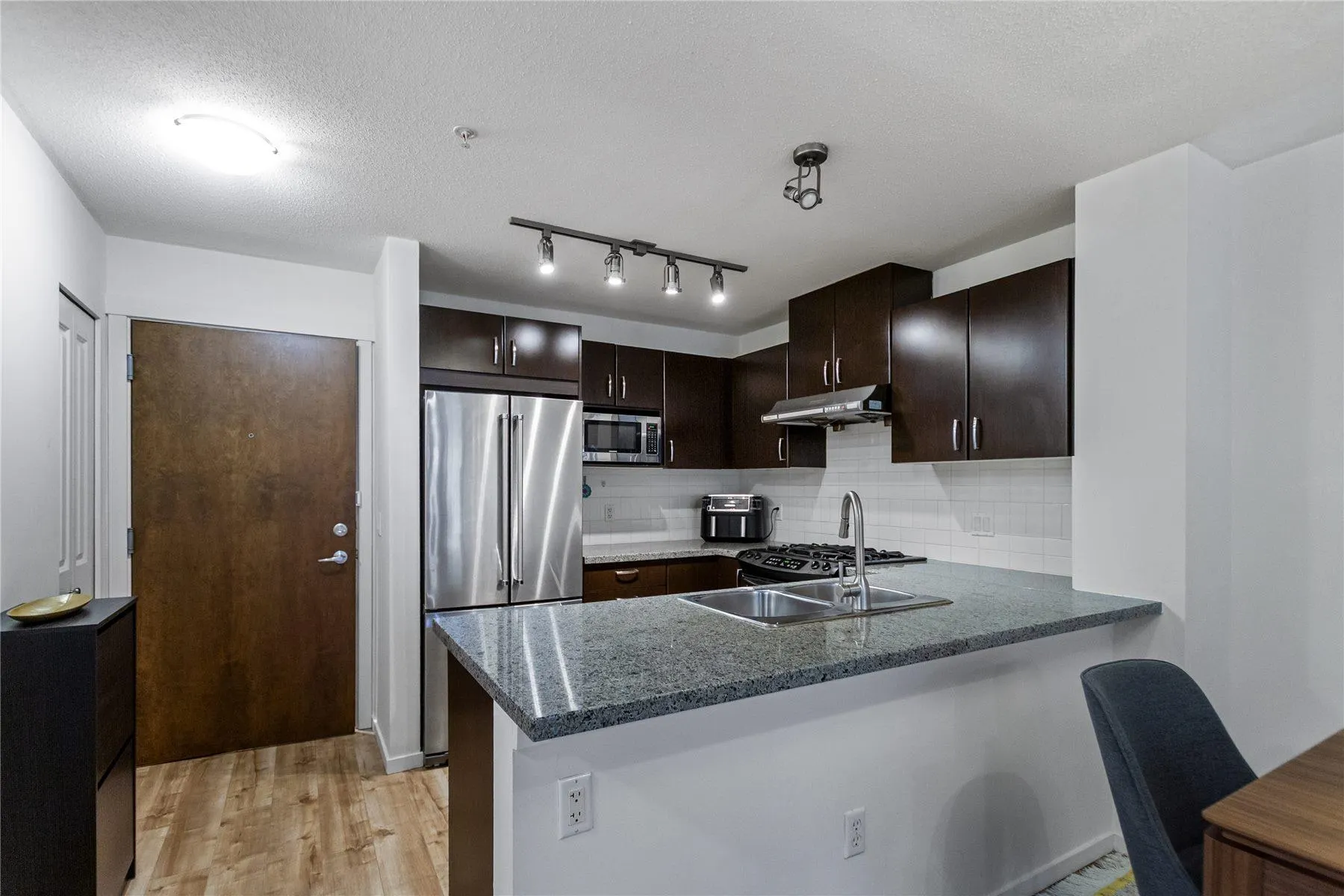 302 3132 Dayanee Springs Boulevard