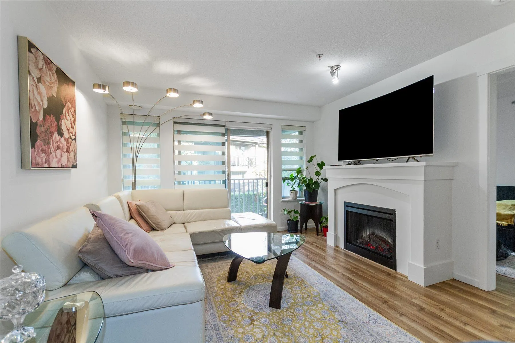 302 3132 Dayanee Springs Boulevard