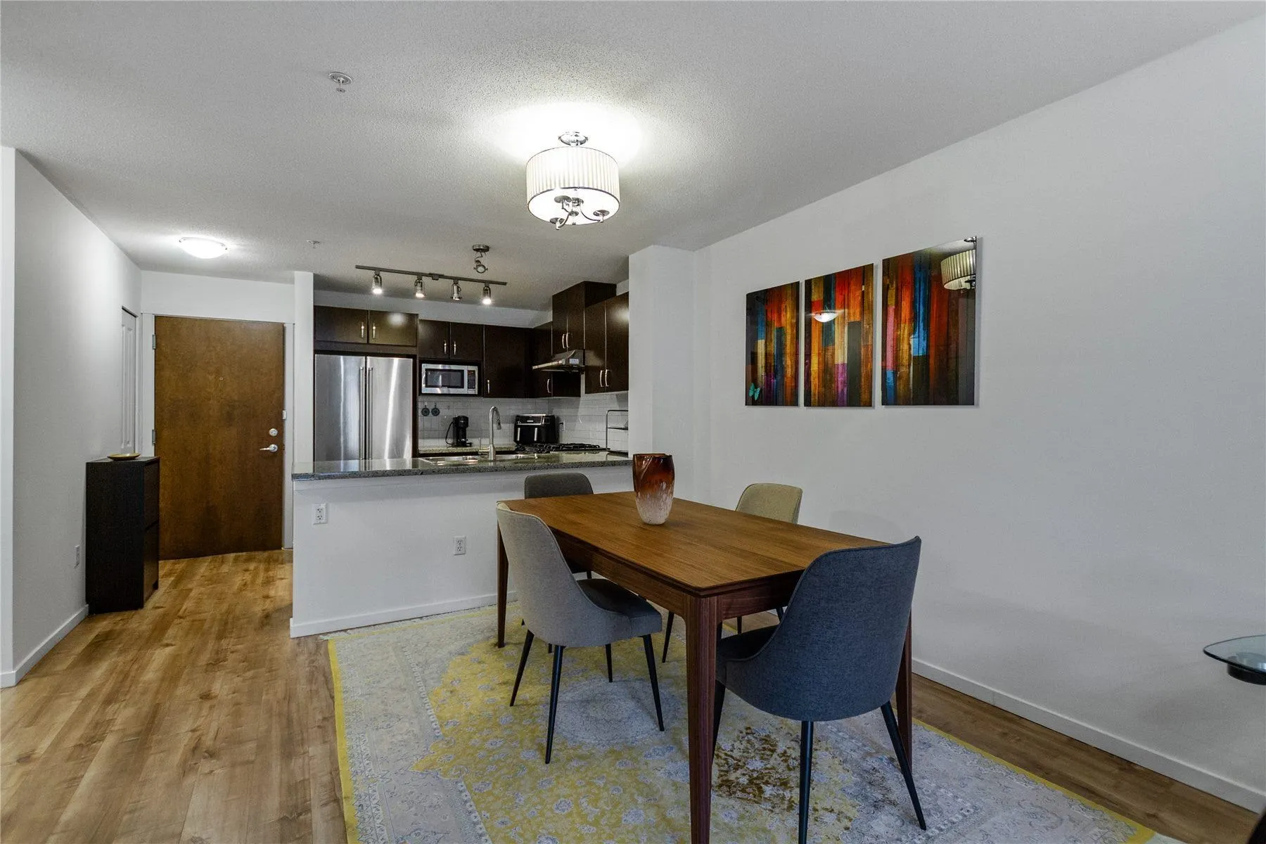 302 3132 Dayanee Springs Boulevard