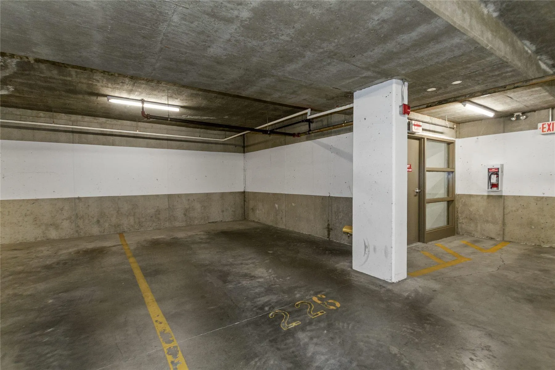 302 3132 Dayanee Springs Boulevard