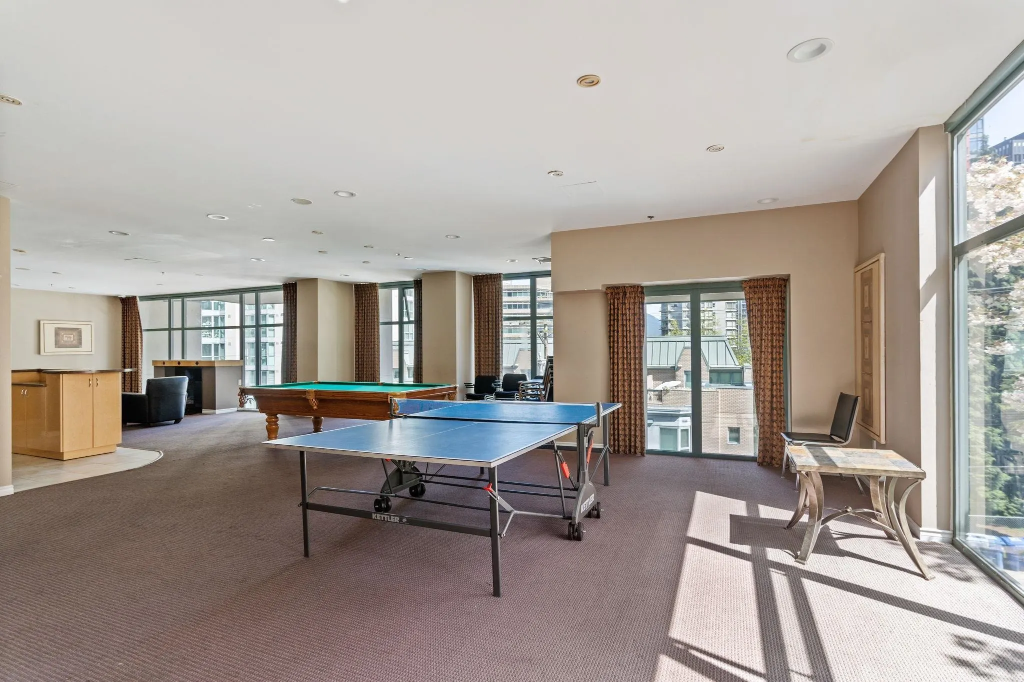 2608 1239 W Georgia Street