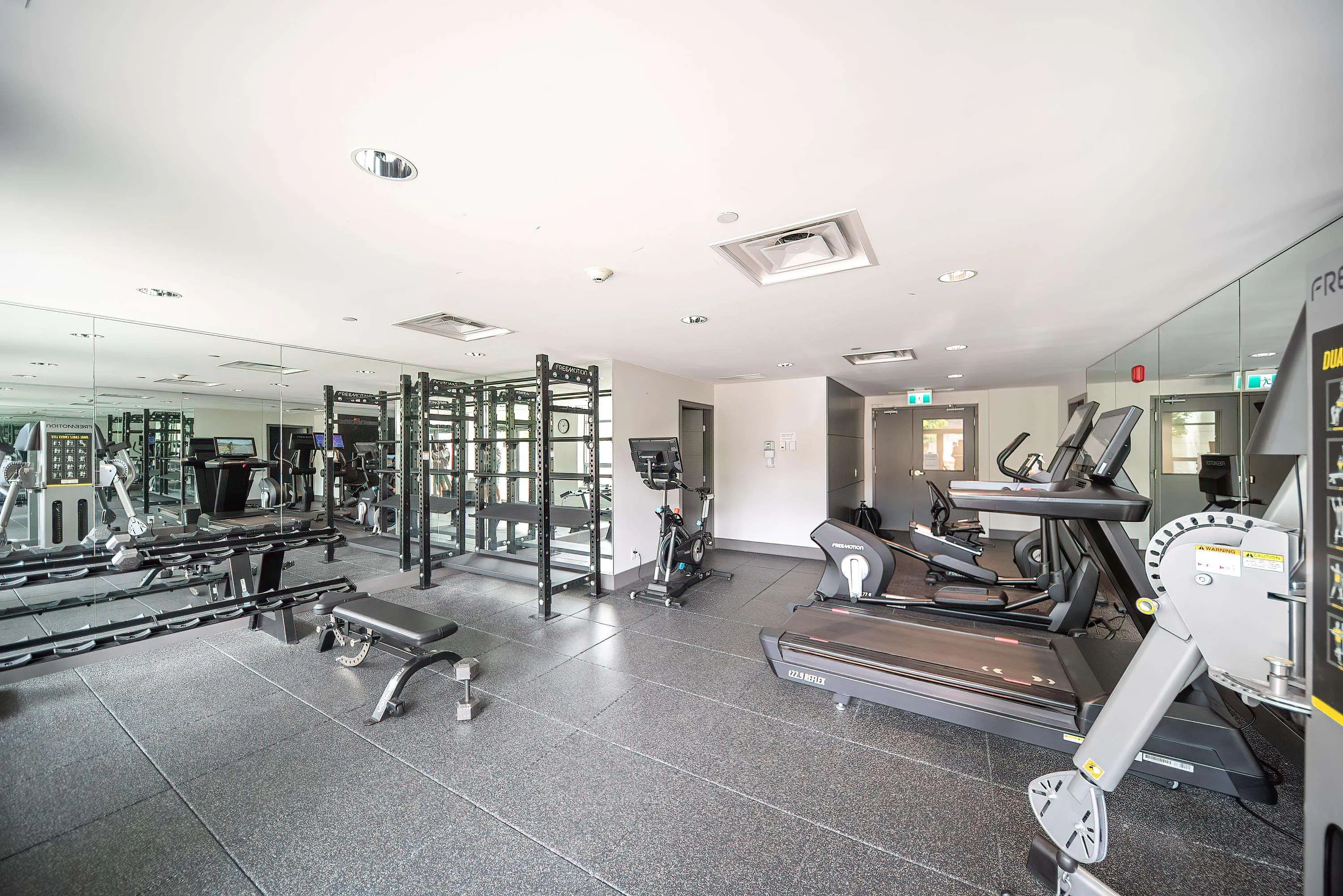 209 4963 Cambie Street