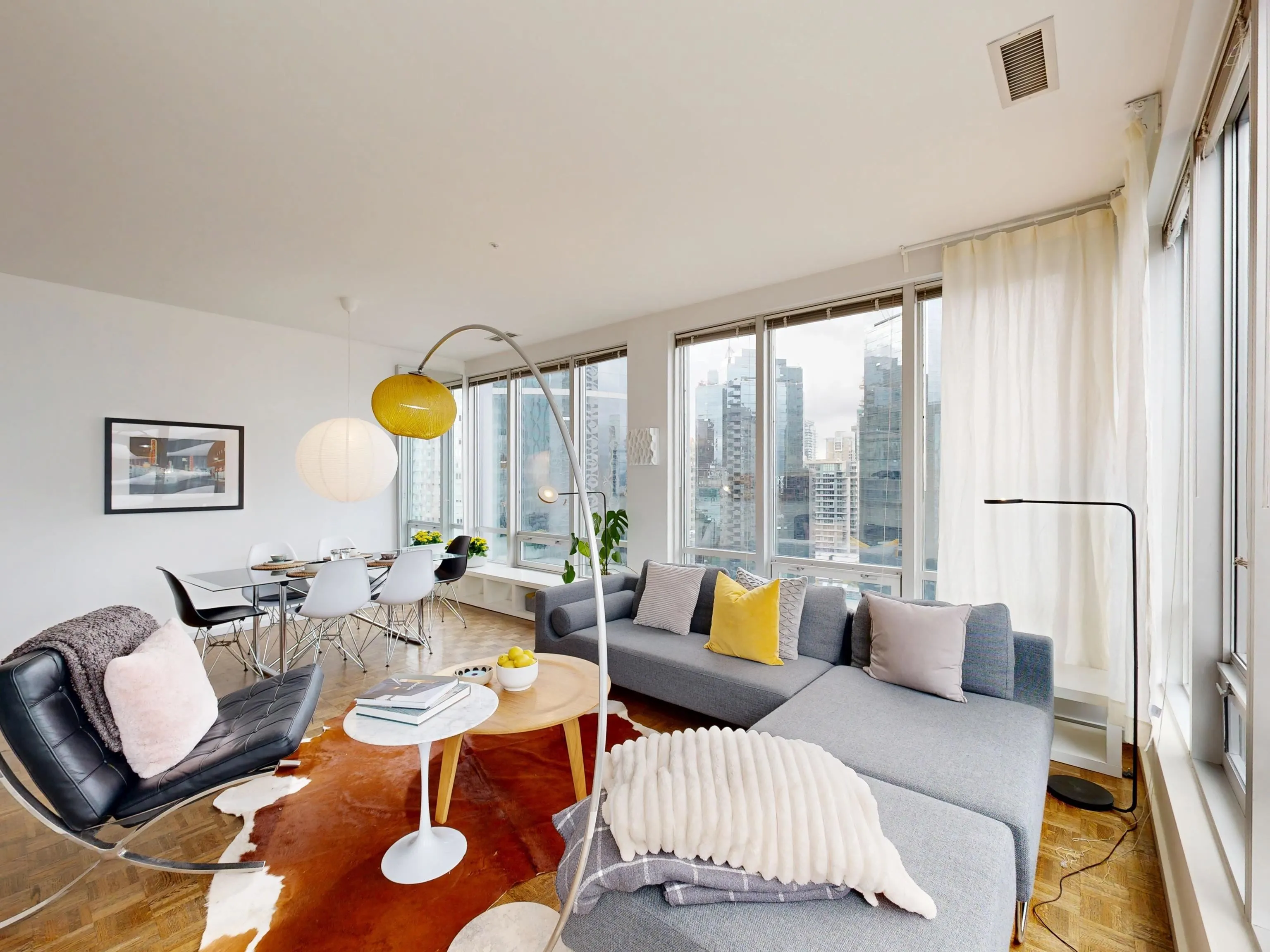 1207 989 Nelson Street