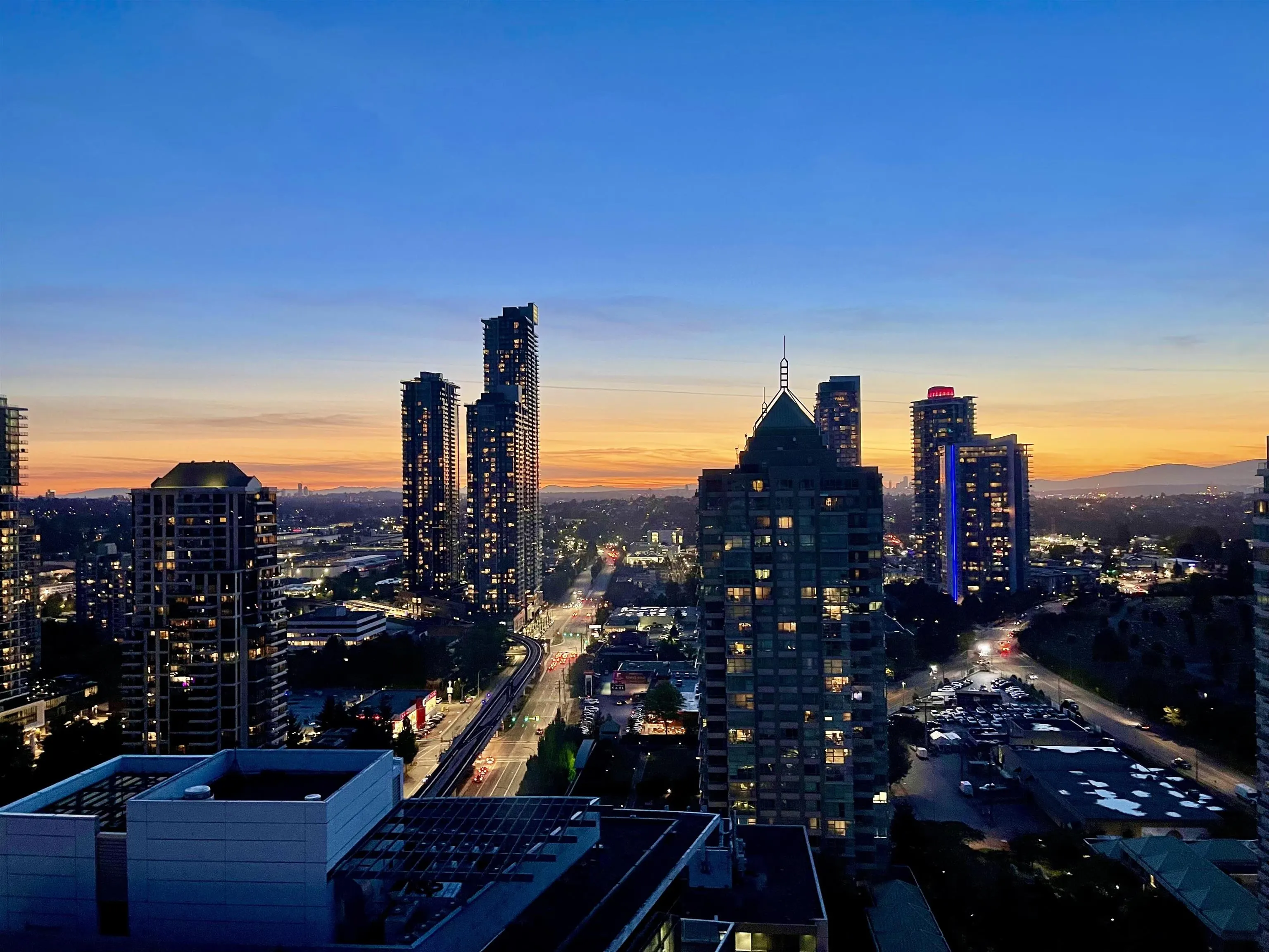 2406 4400 Buchanan Street