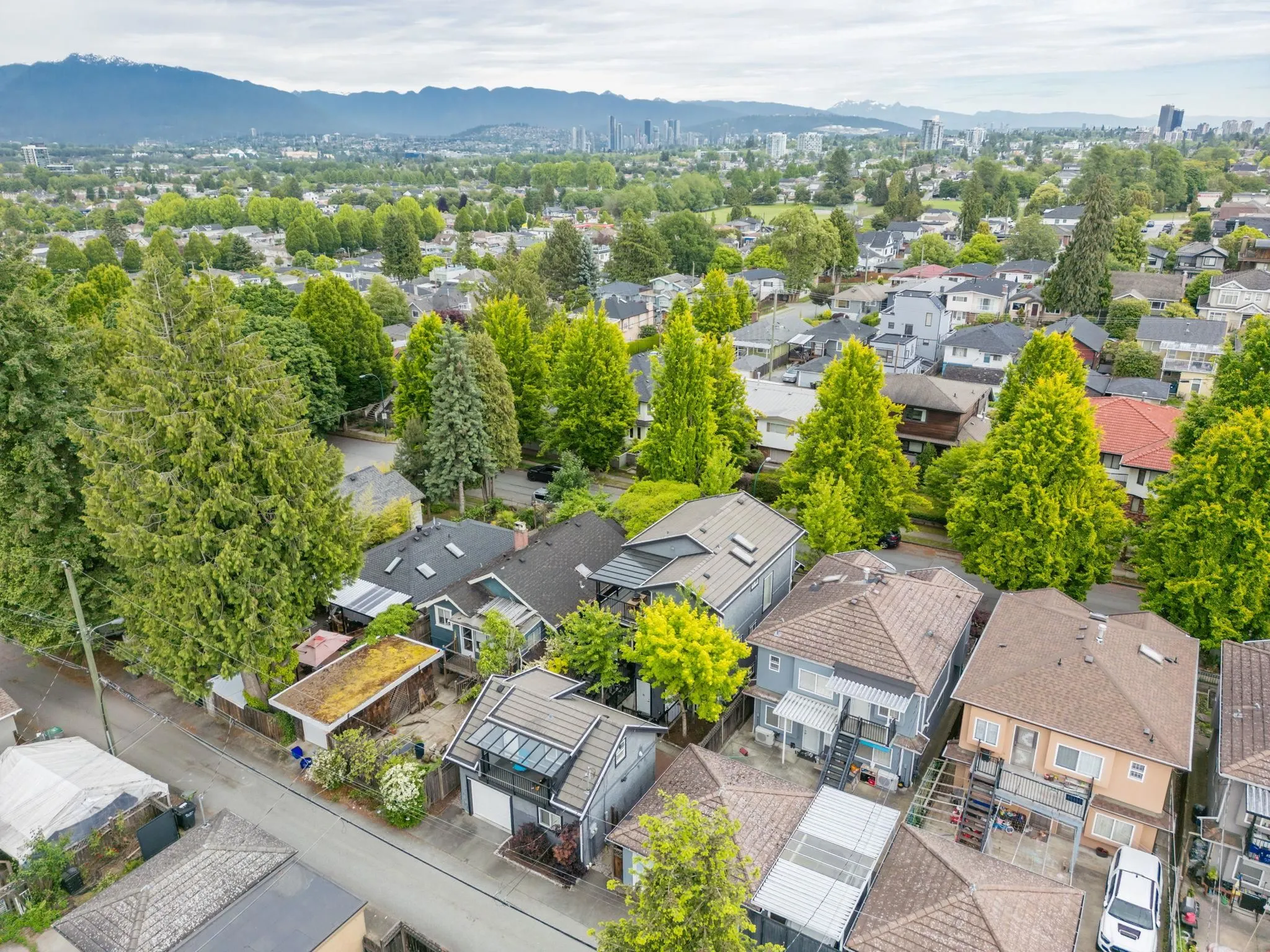 5187 Sherbrooke Street