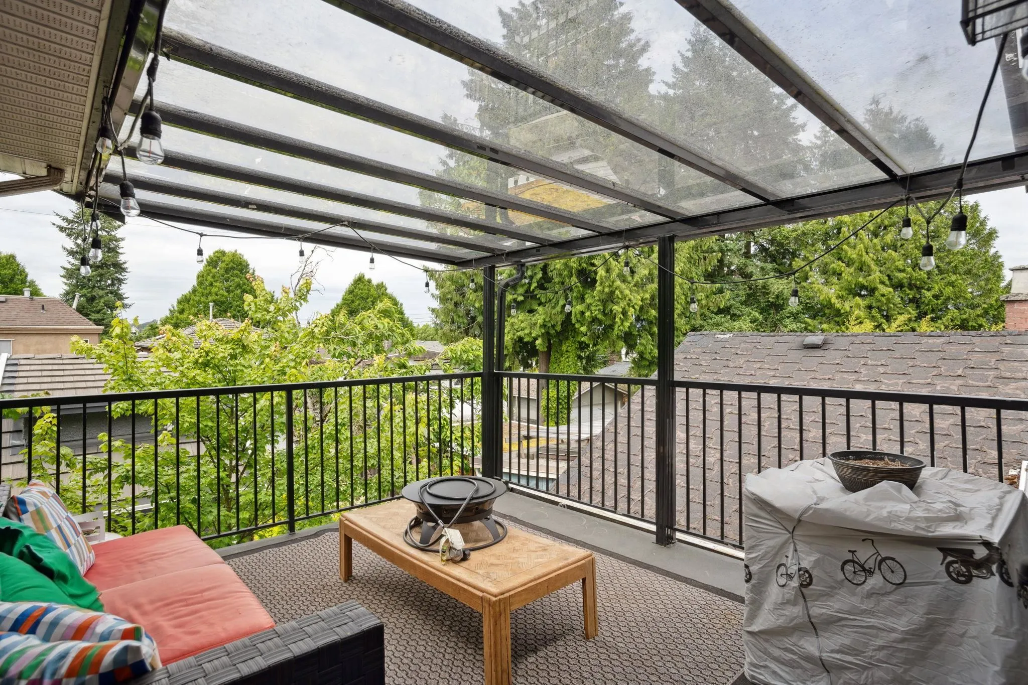 5187 Sherbrooke Street