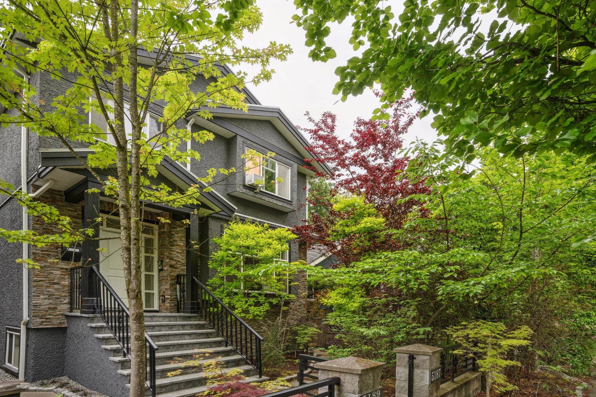 5187 Sherbrooke Street