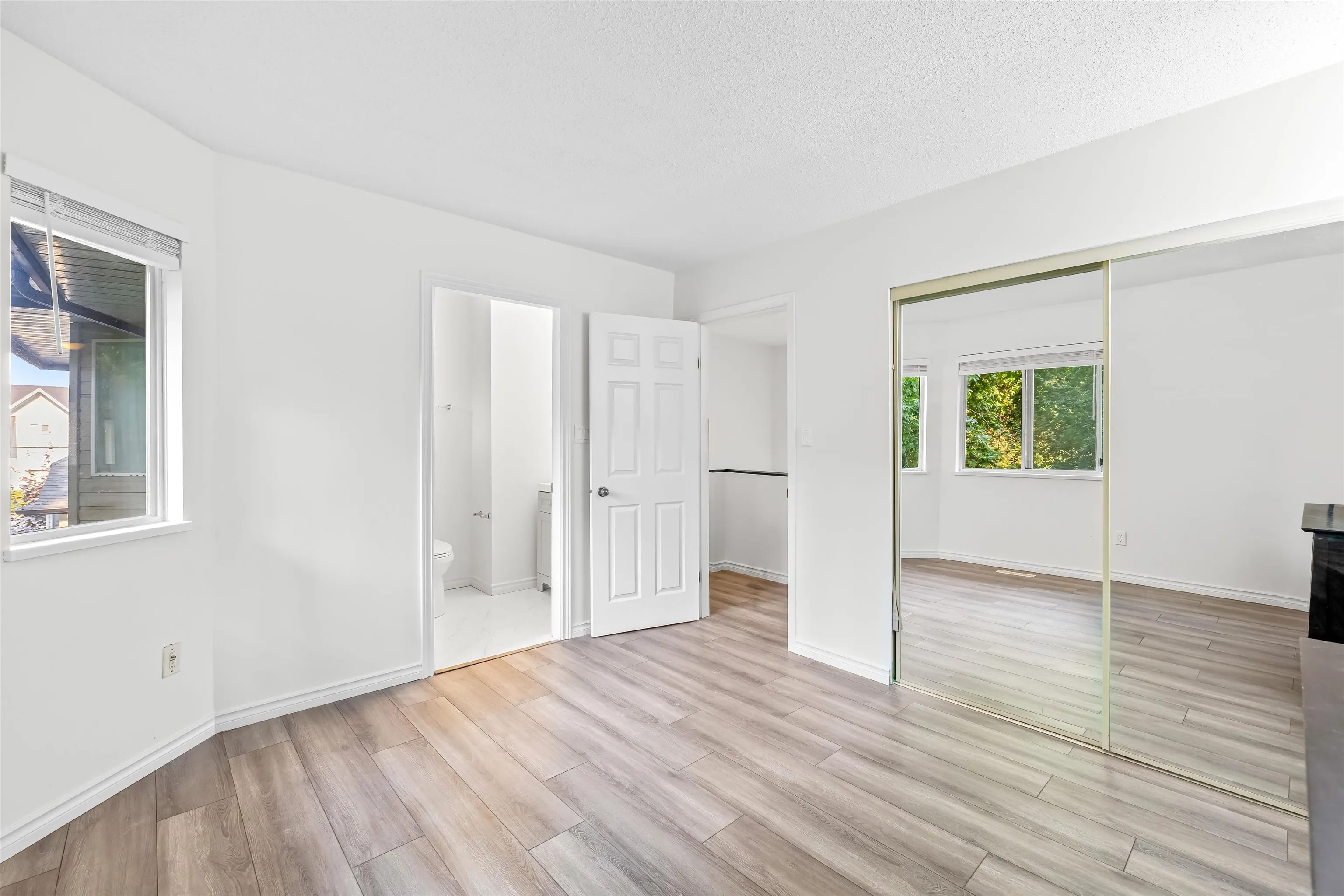 11 8751 Bennett Road