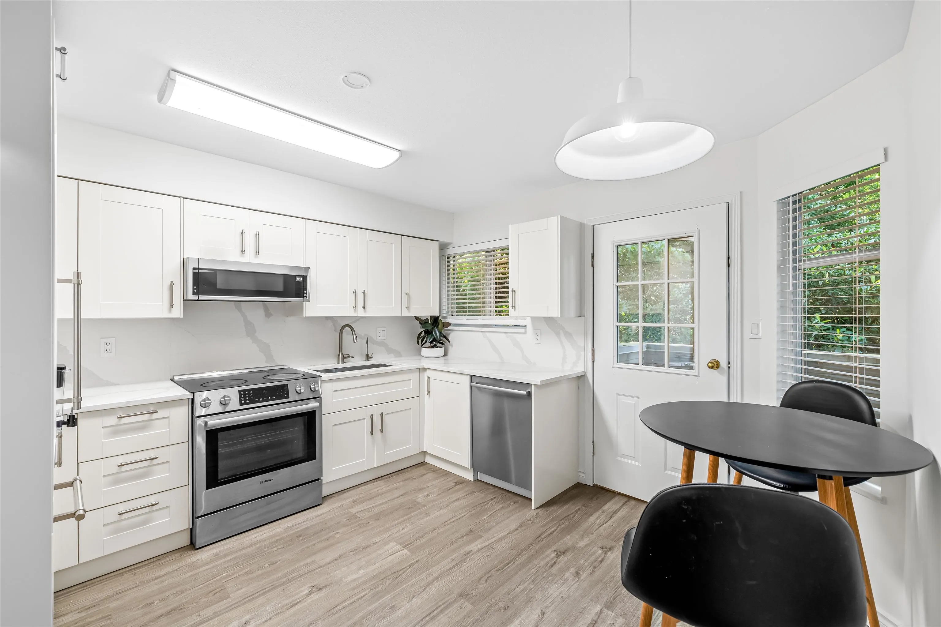 11 8751 Bennett Road