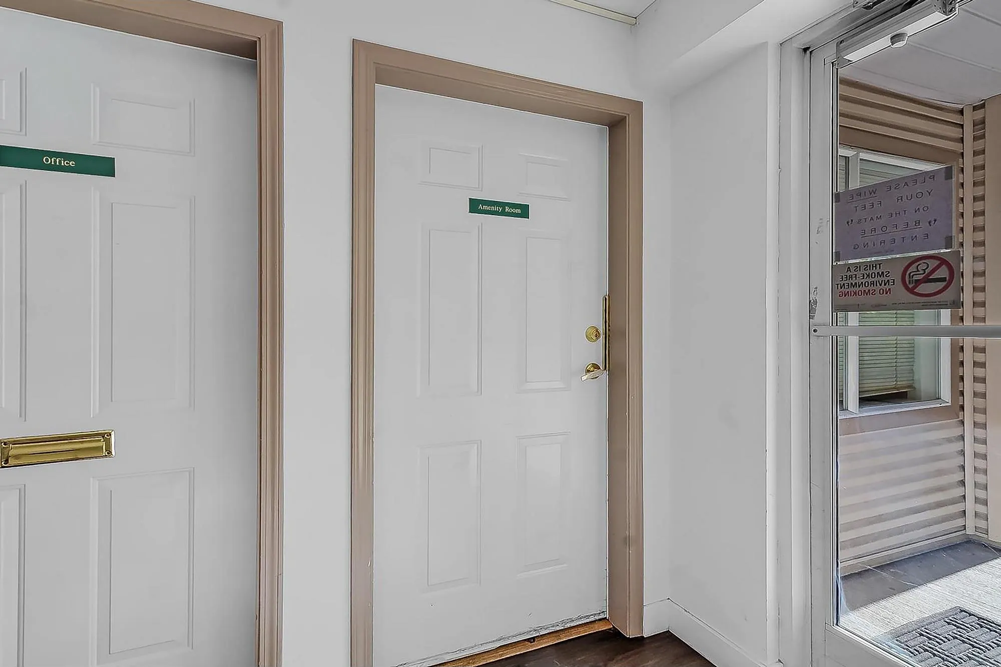 211 3624 Fraser Street