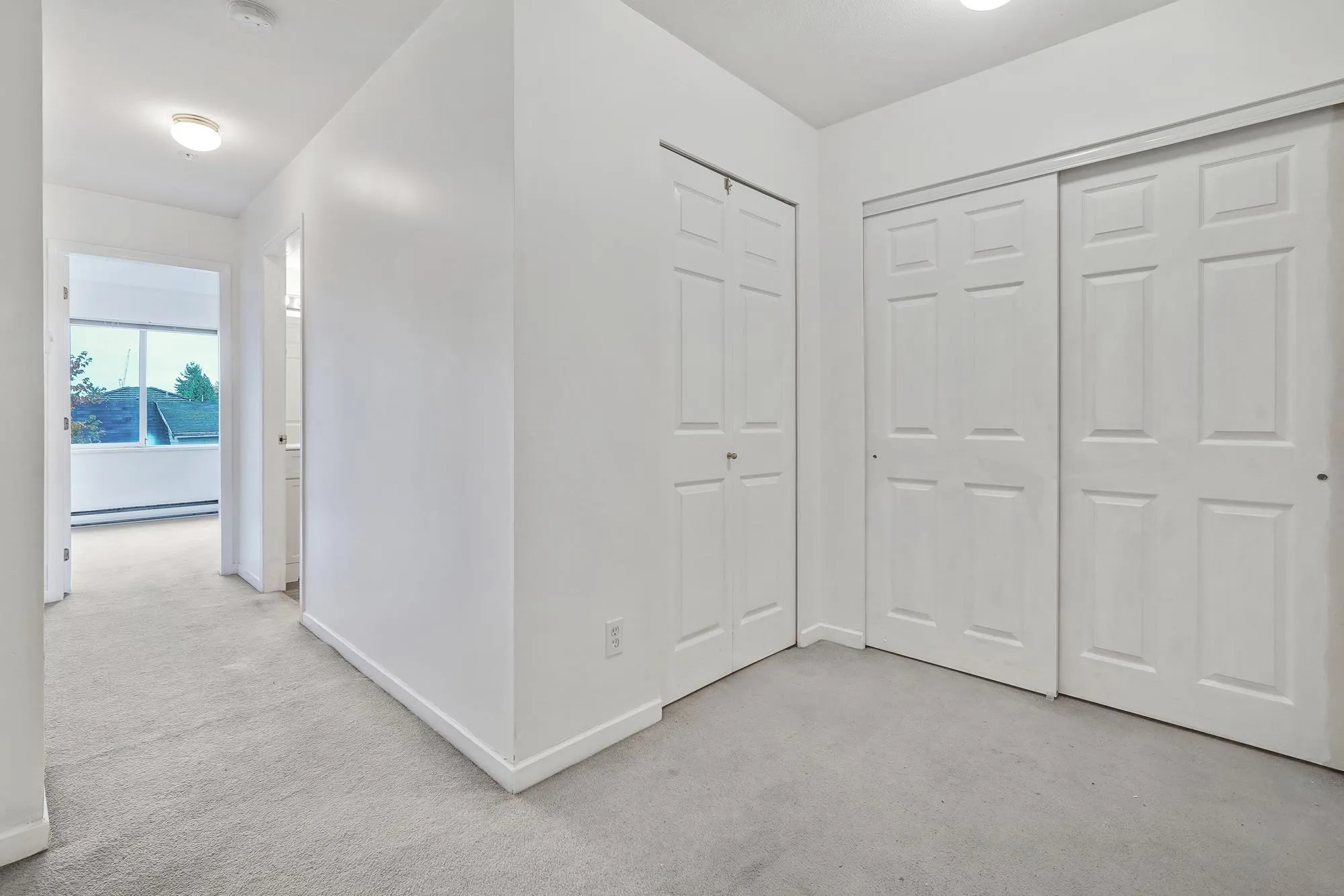 211 3624 Fraser Street