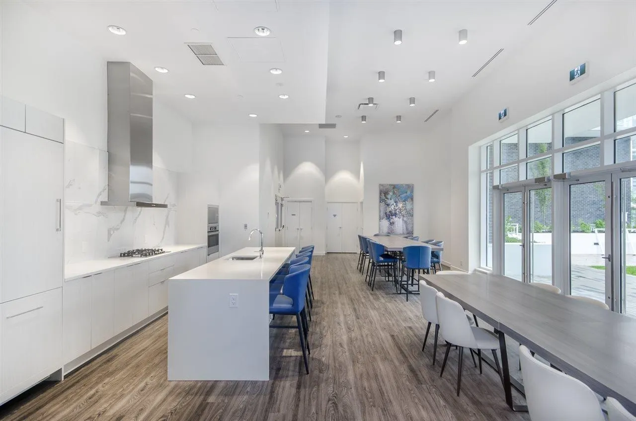 704 5051 Imperial Street