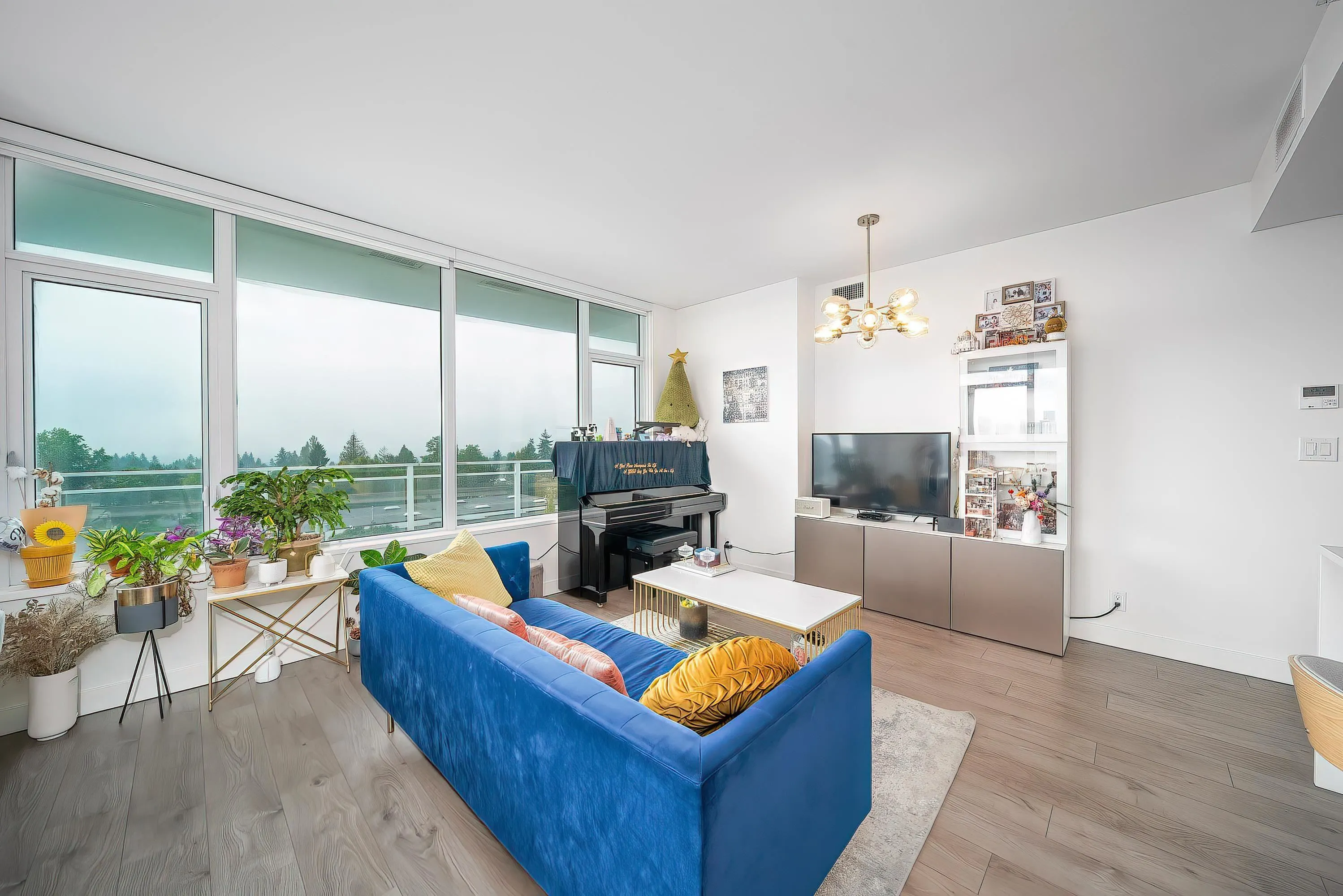 704 5051 Imperial Street