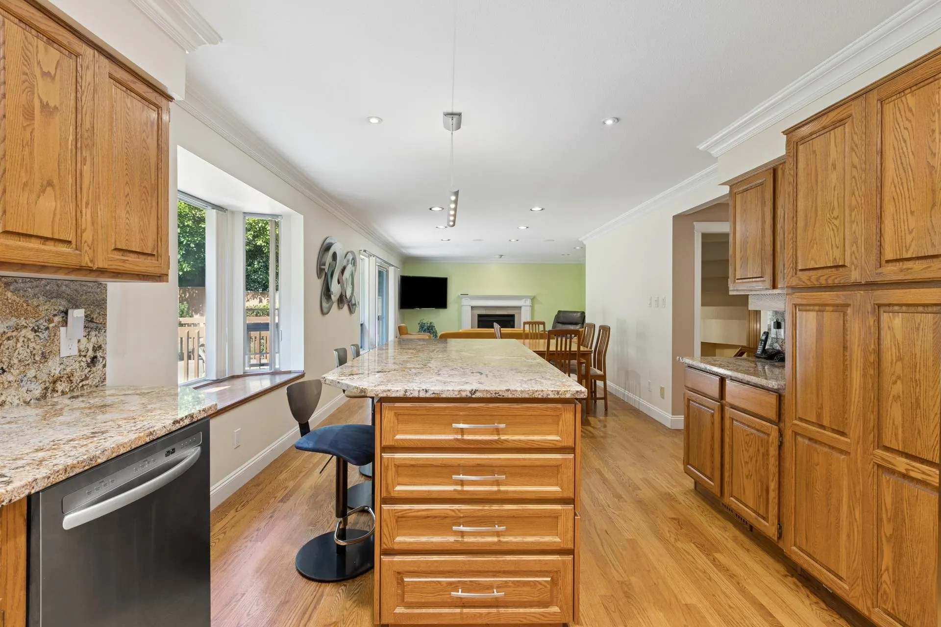 5685 Nancy Greene Way