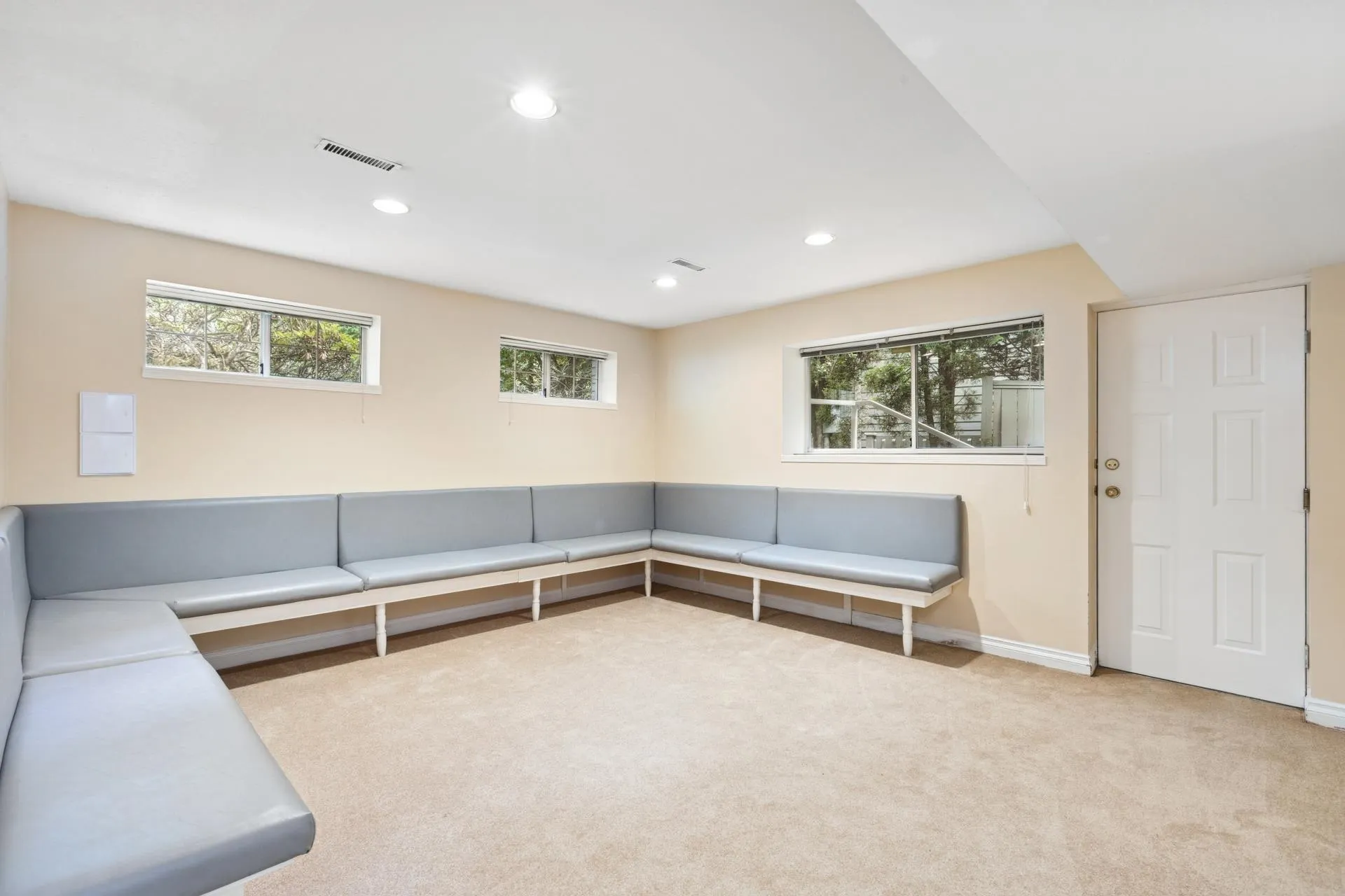 5685 Nancy Greene Way