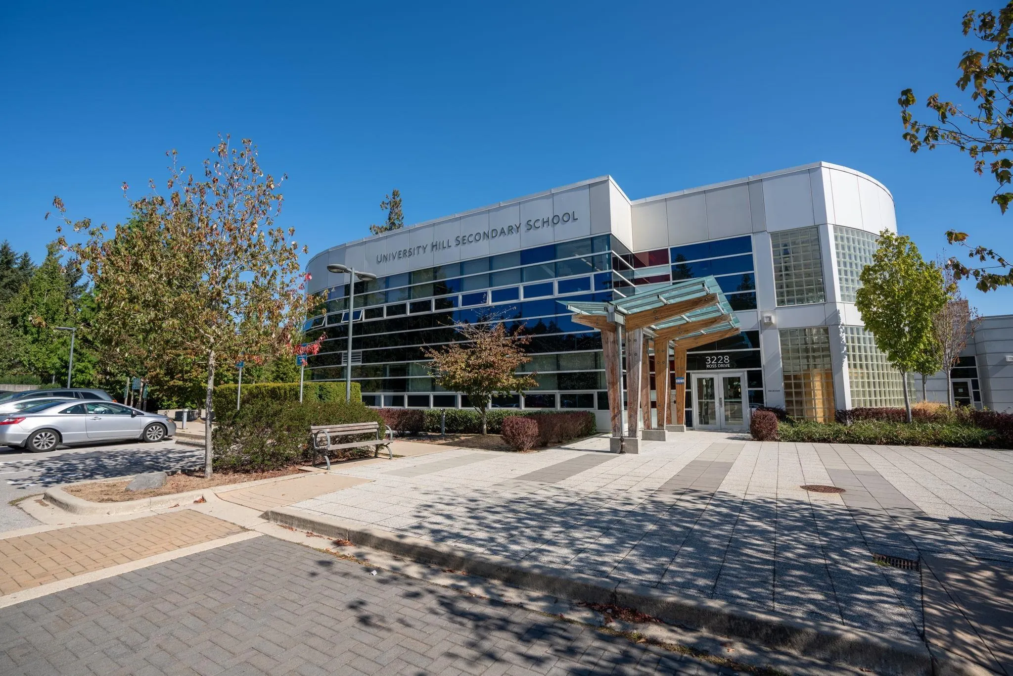 #410 3581 Ross Drive