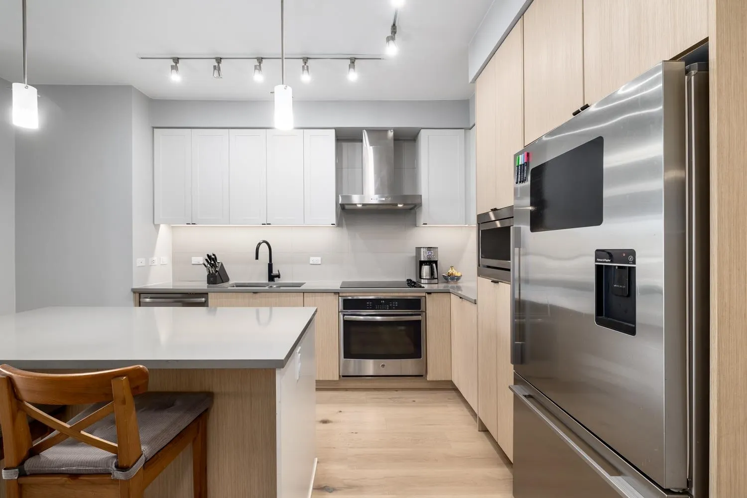 207 3205 Mountain Highway