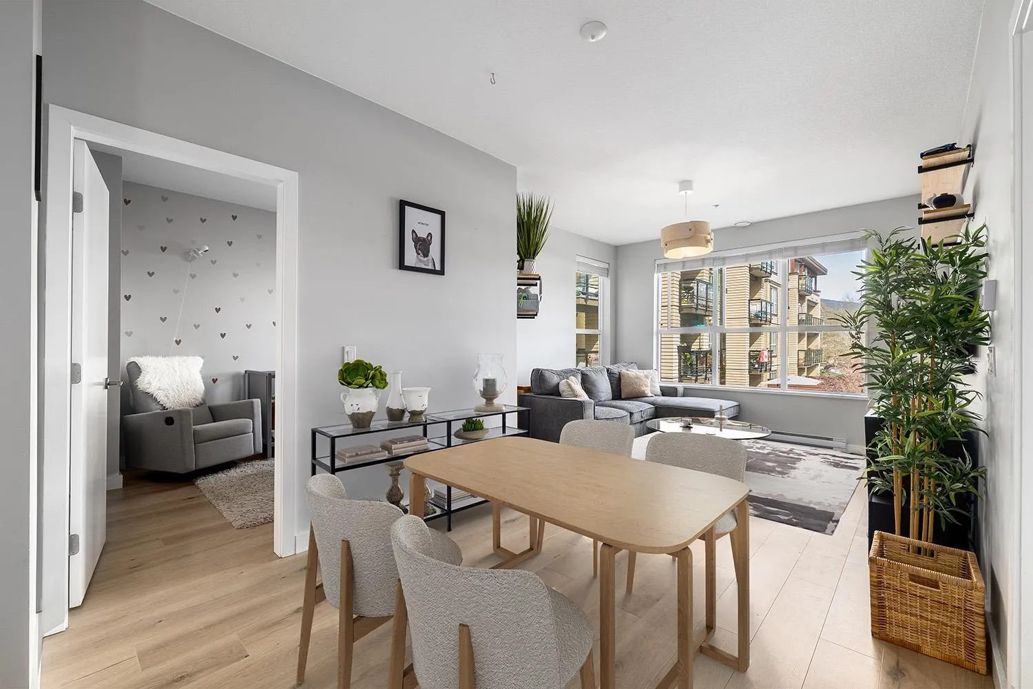 207 3205 Mountain Highway