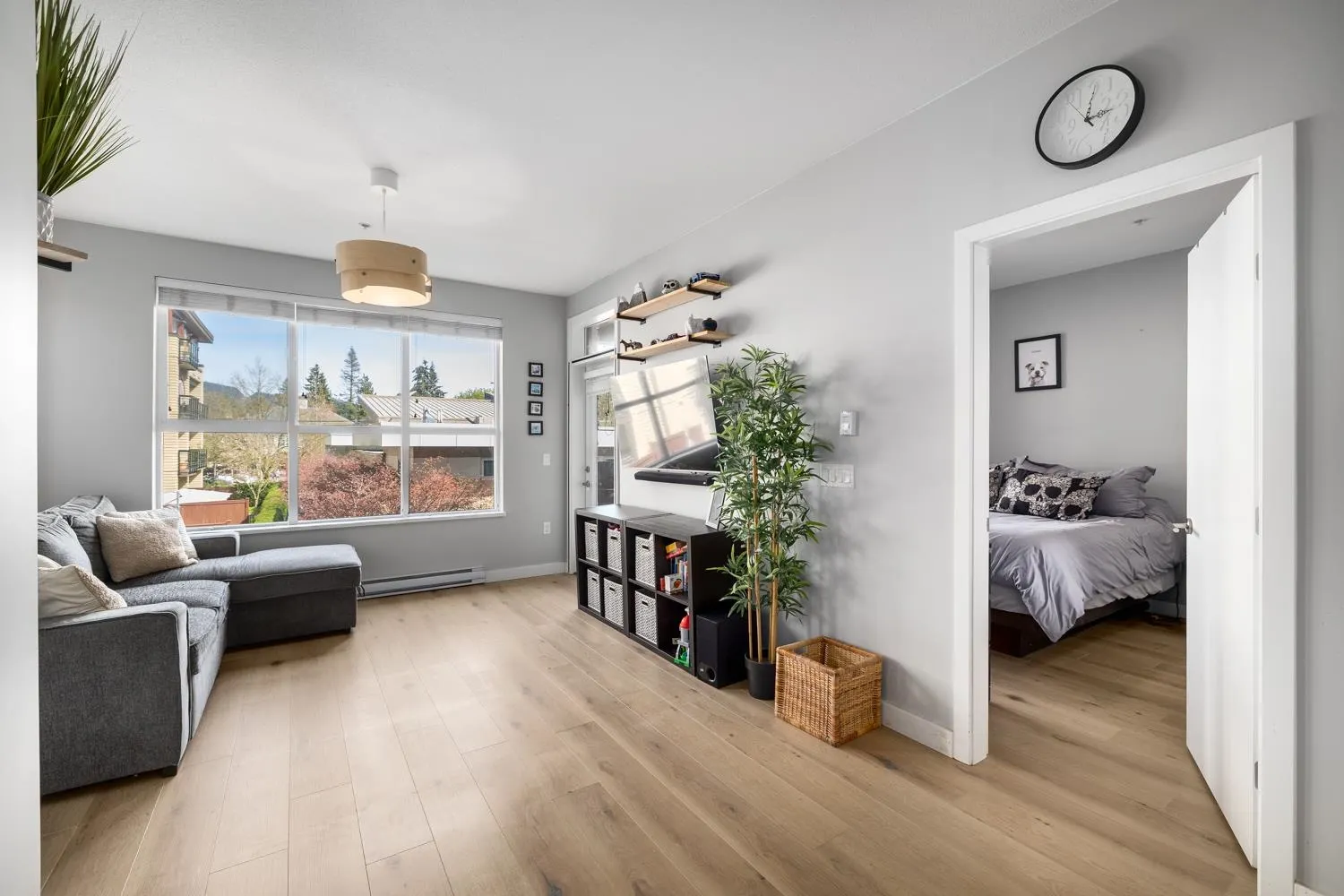 207 3205 Mountain Highway