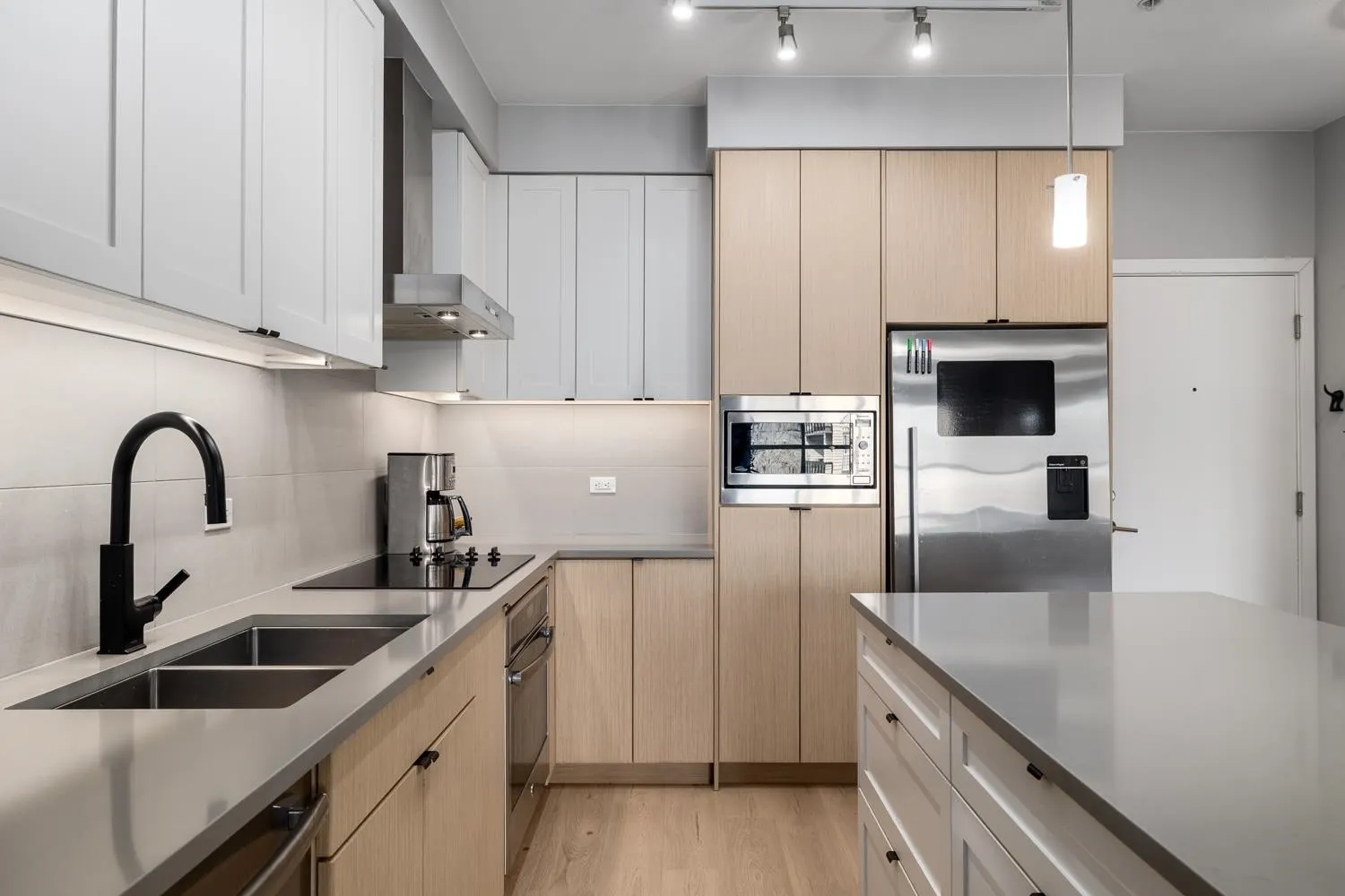 207 3205 Mountain Highway