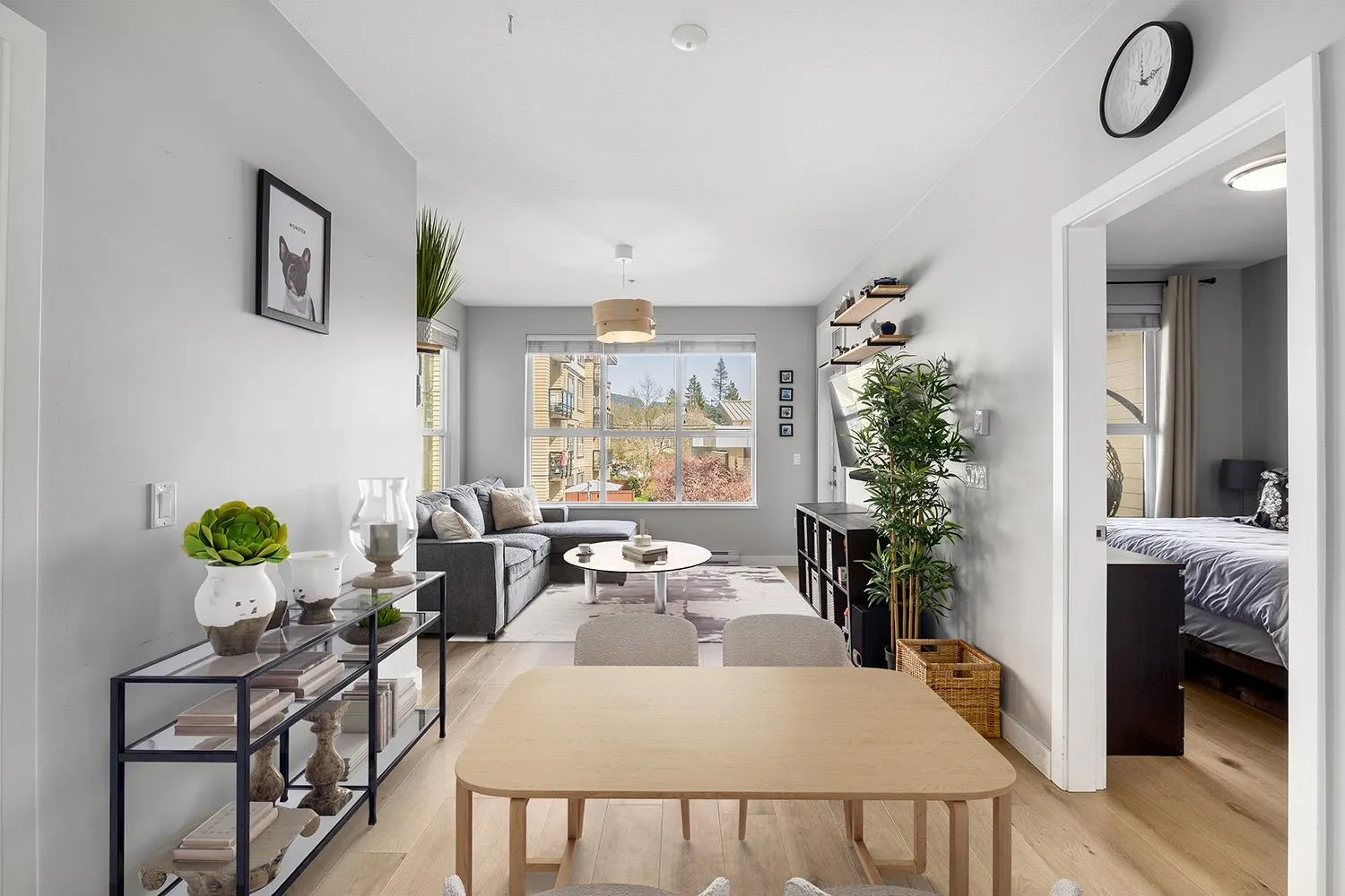 207 3205 Mountain Highway