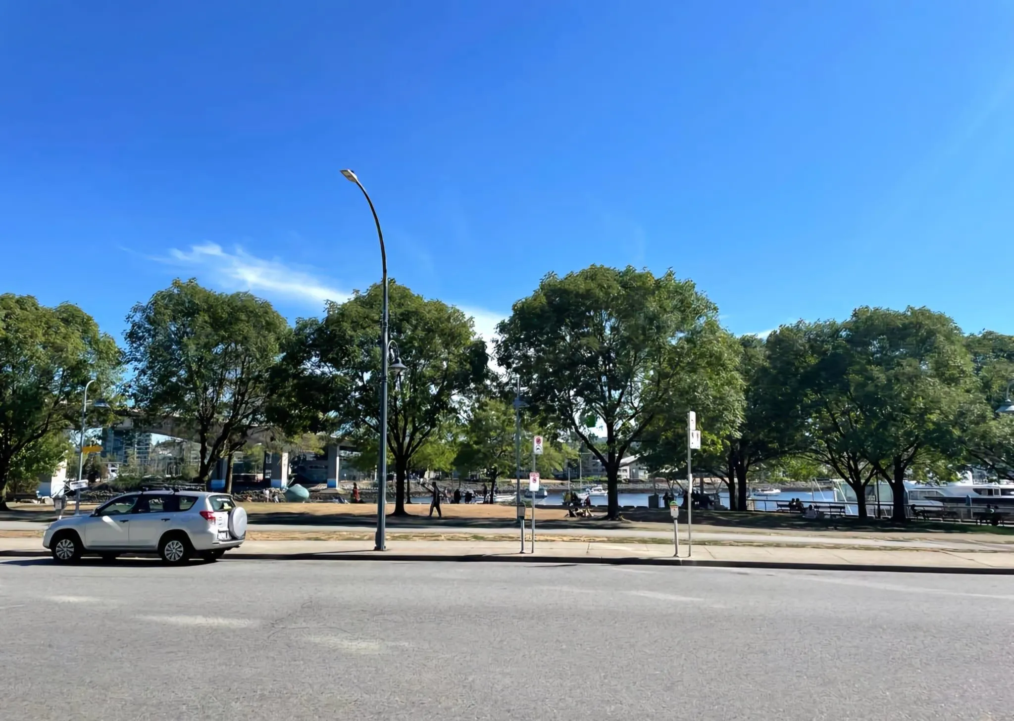 2803 1033 Marinaside Crescent