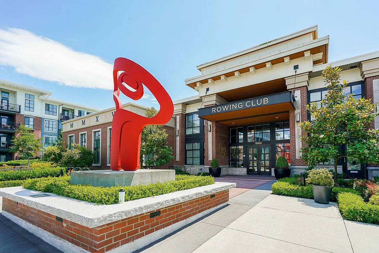 #421 3323 151 Street