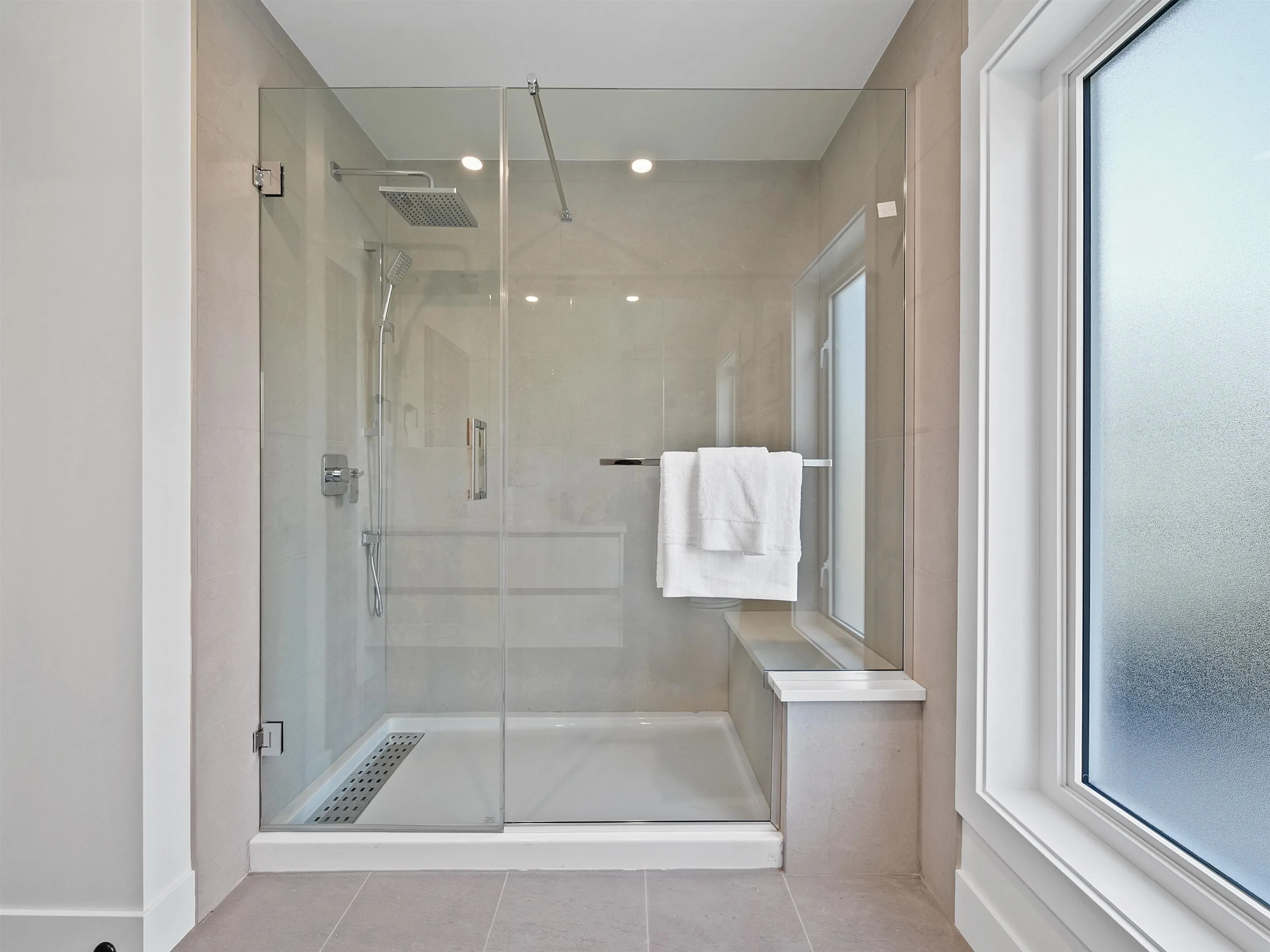 104 914 Rochester Avenue