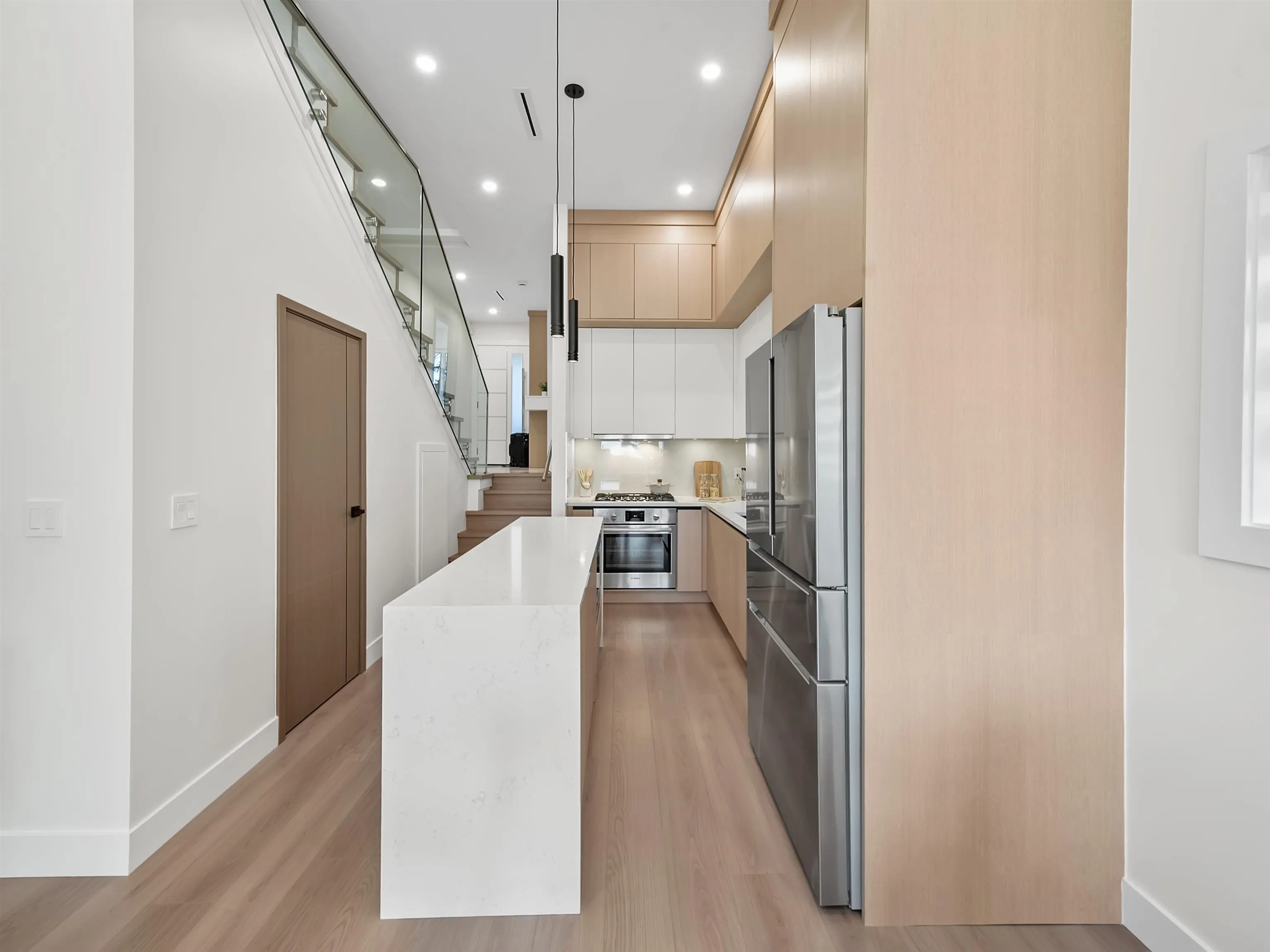 104 914 Rochester Avenue