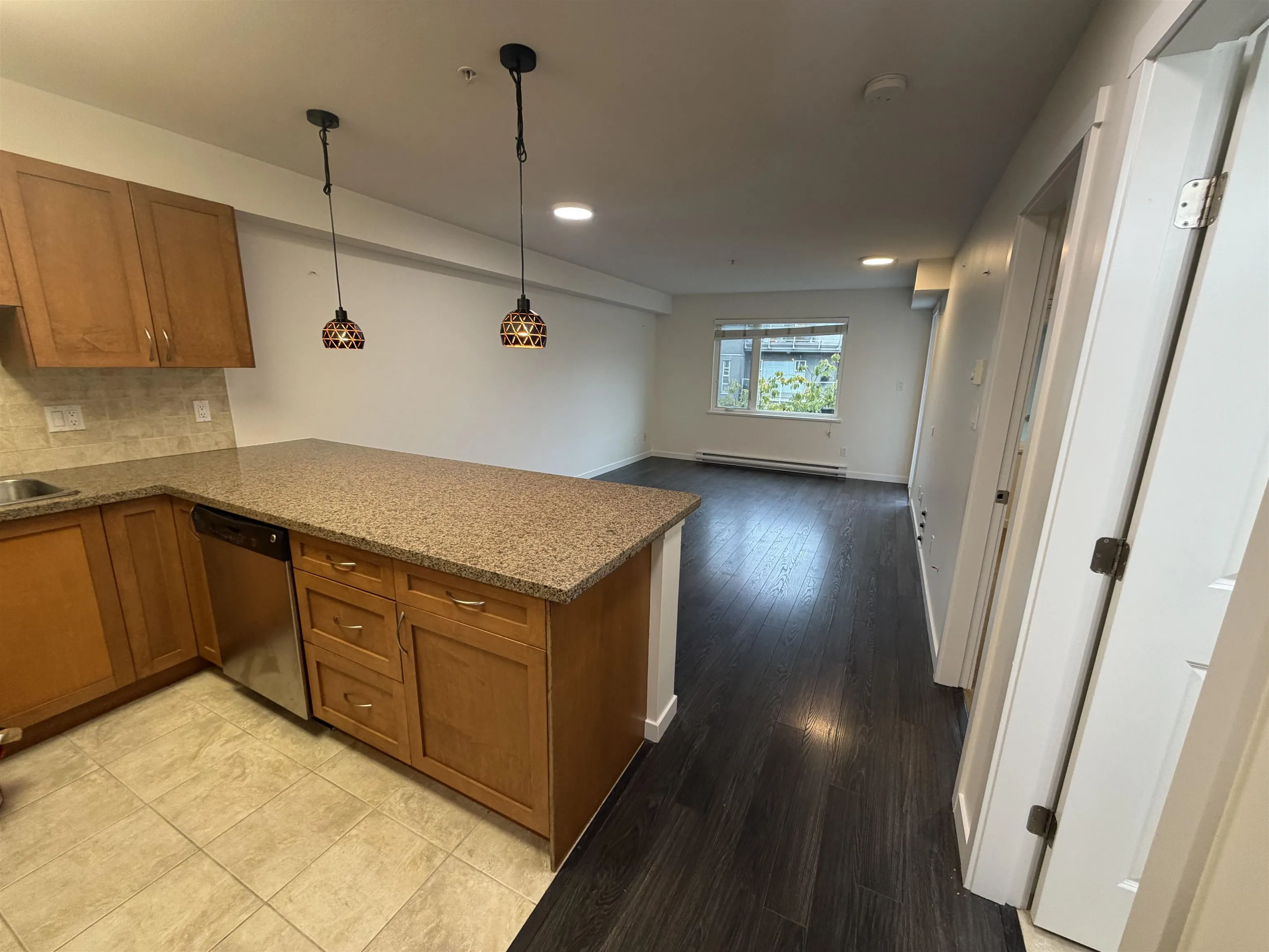 30X 2373 Atkins Avenue