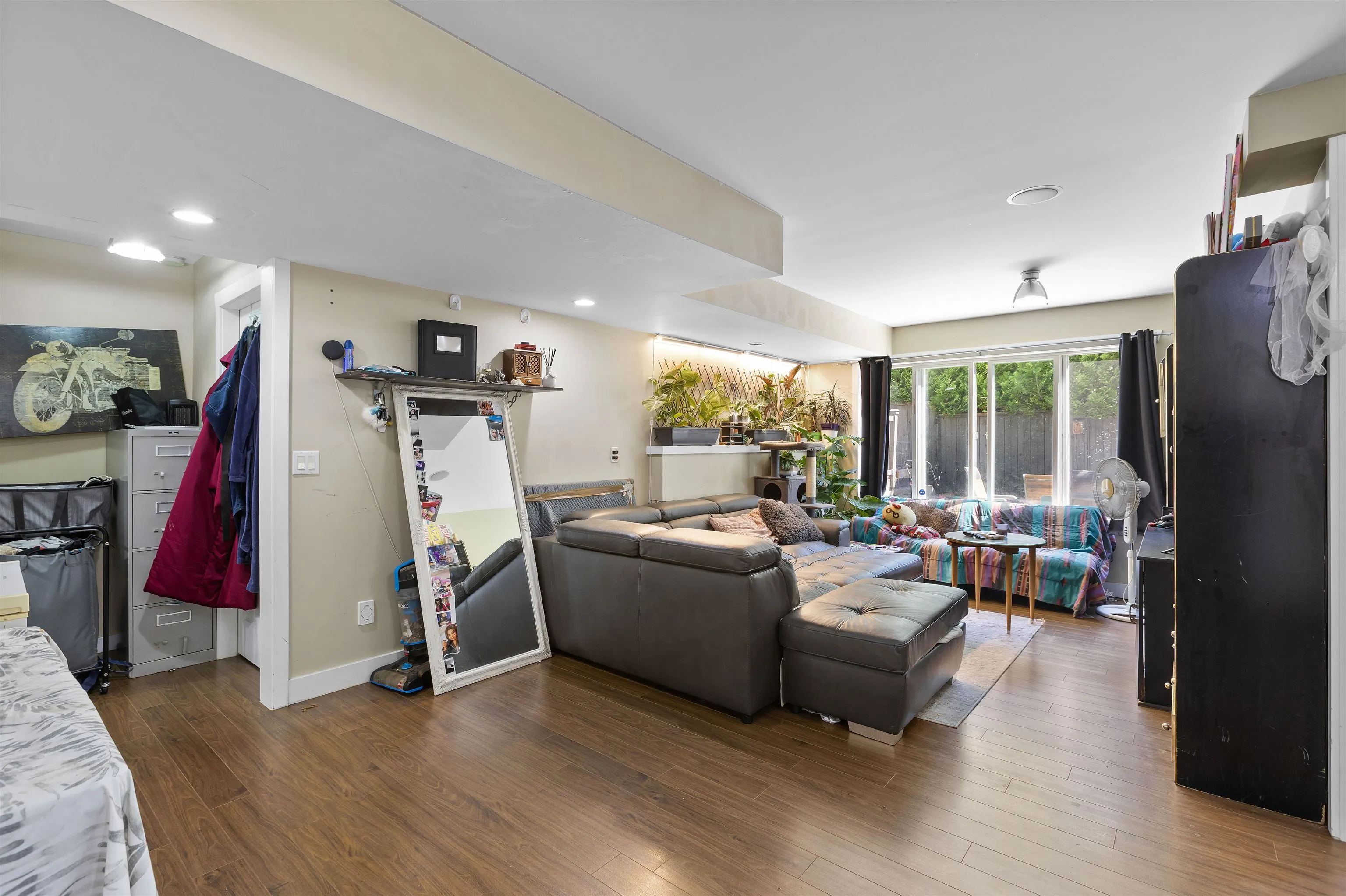 11279 Creekside Street