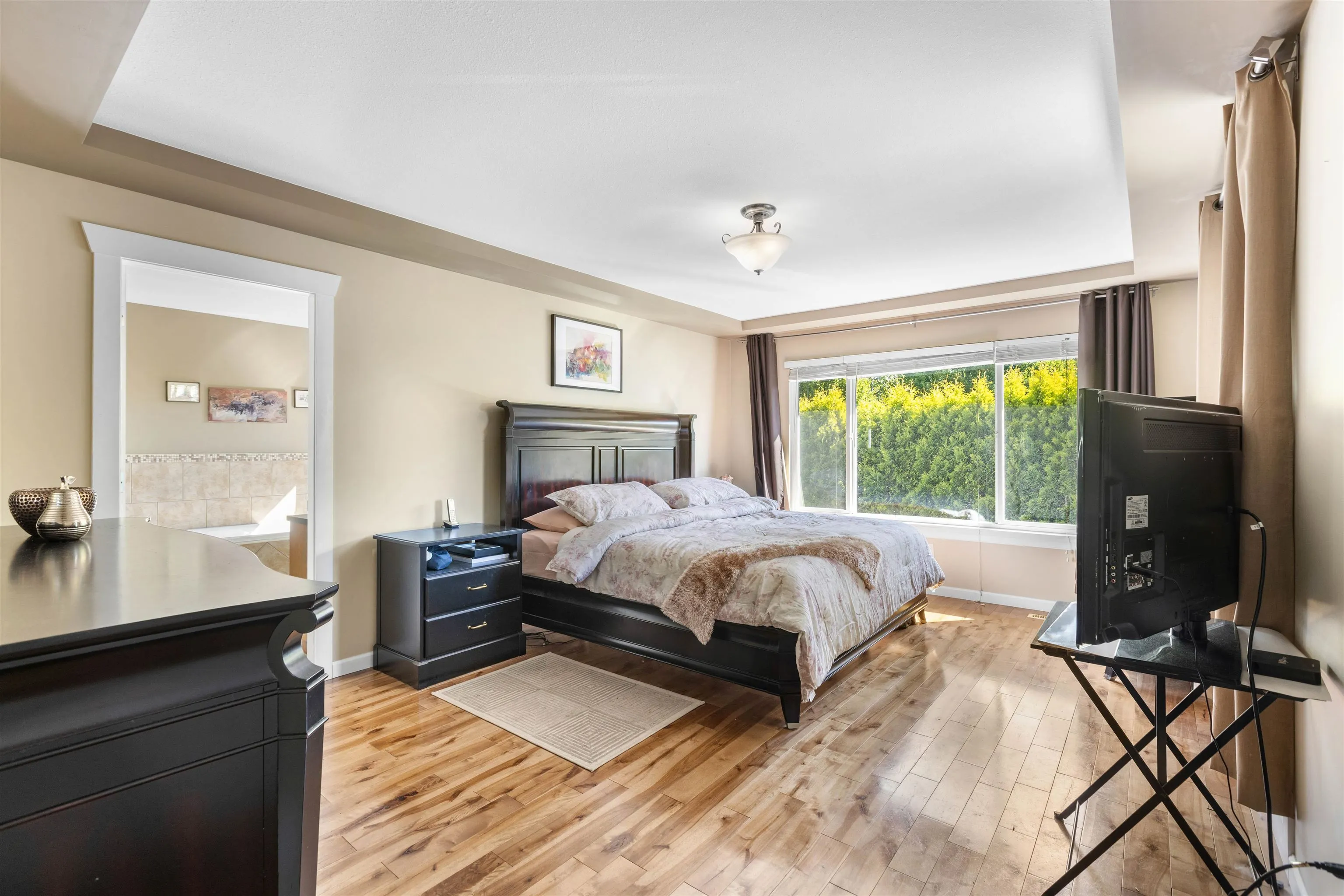 11279 Creekside Street