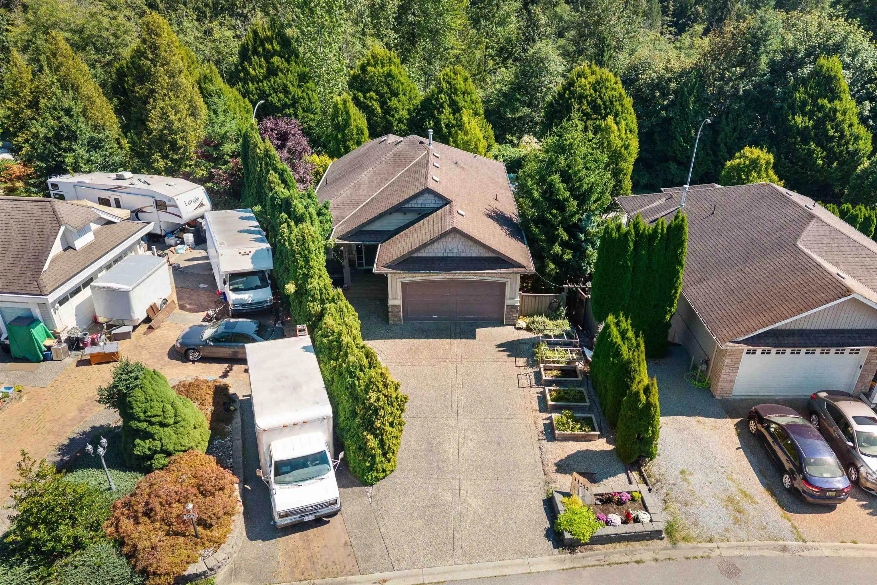 11279 Creekside Street