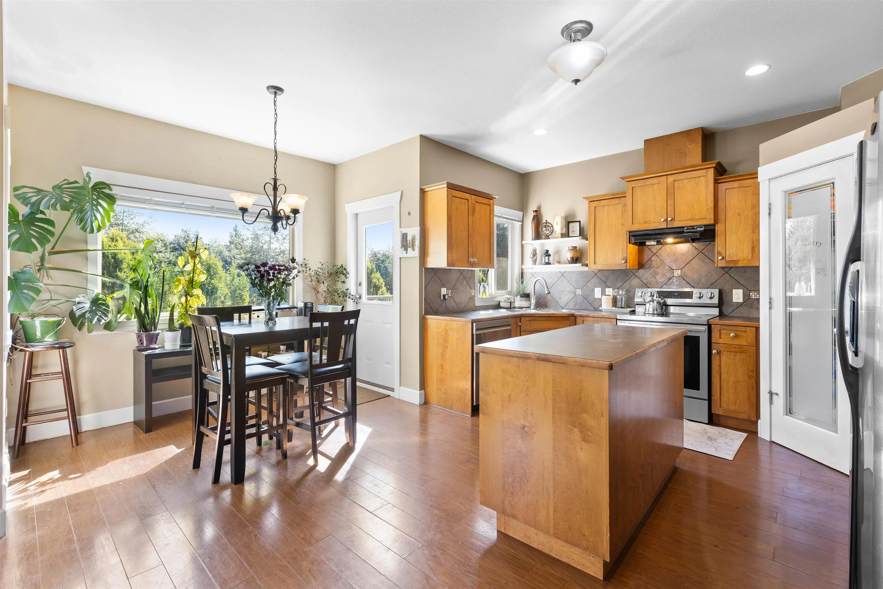 11279 Creekside Street