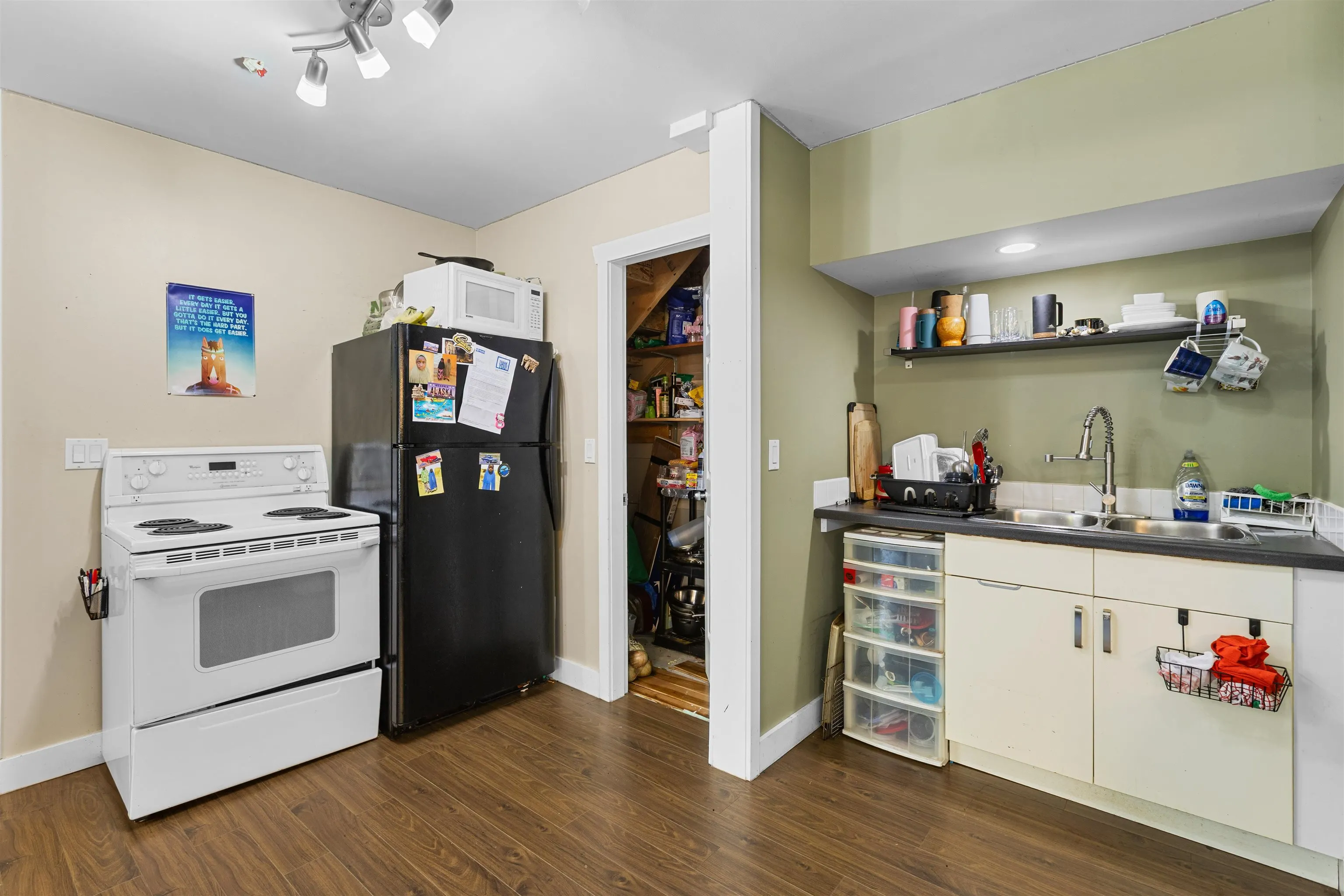 11279 Creekside Street