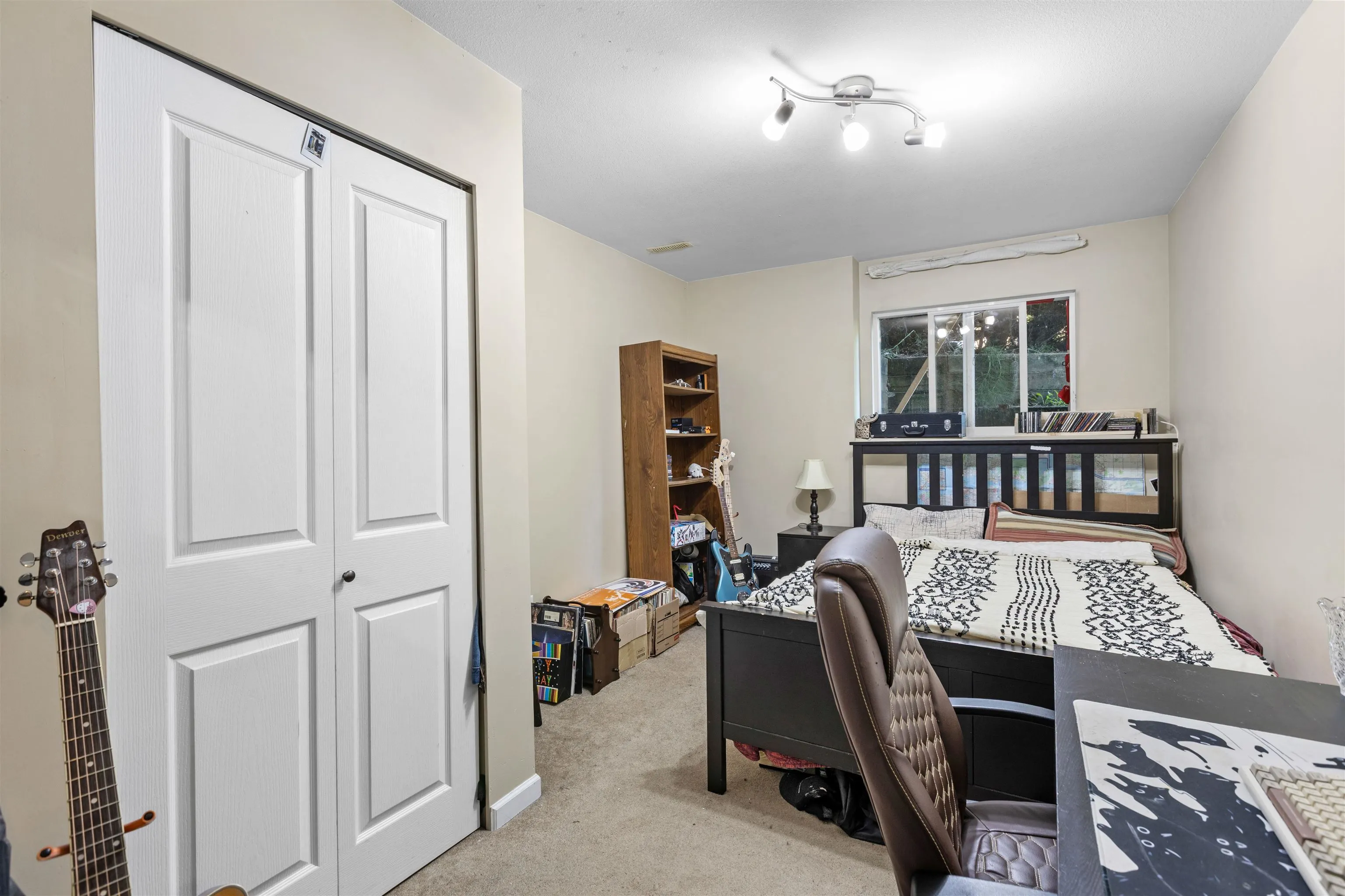 11279 Creekside Street