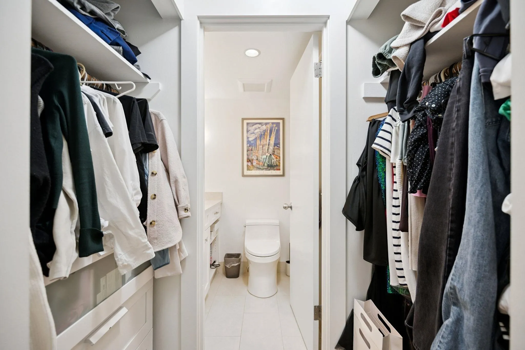 101 1696 W 10th Avenue