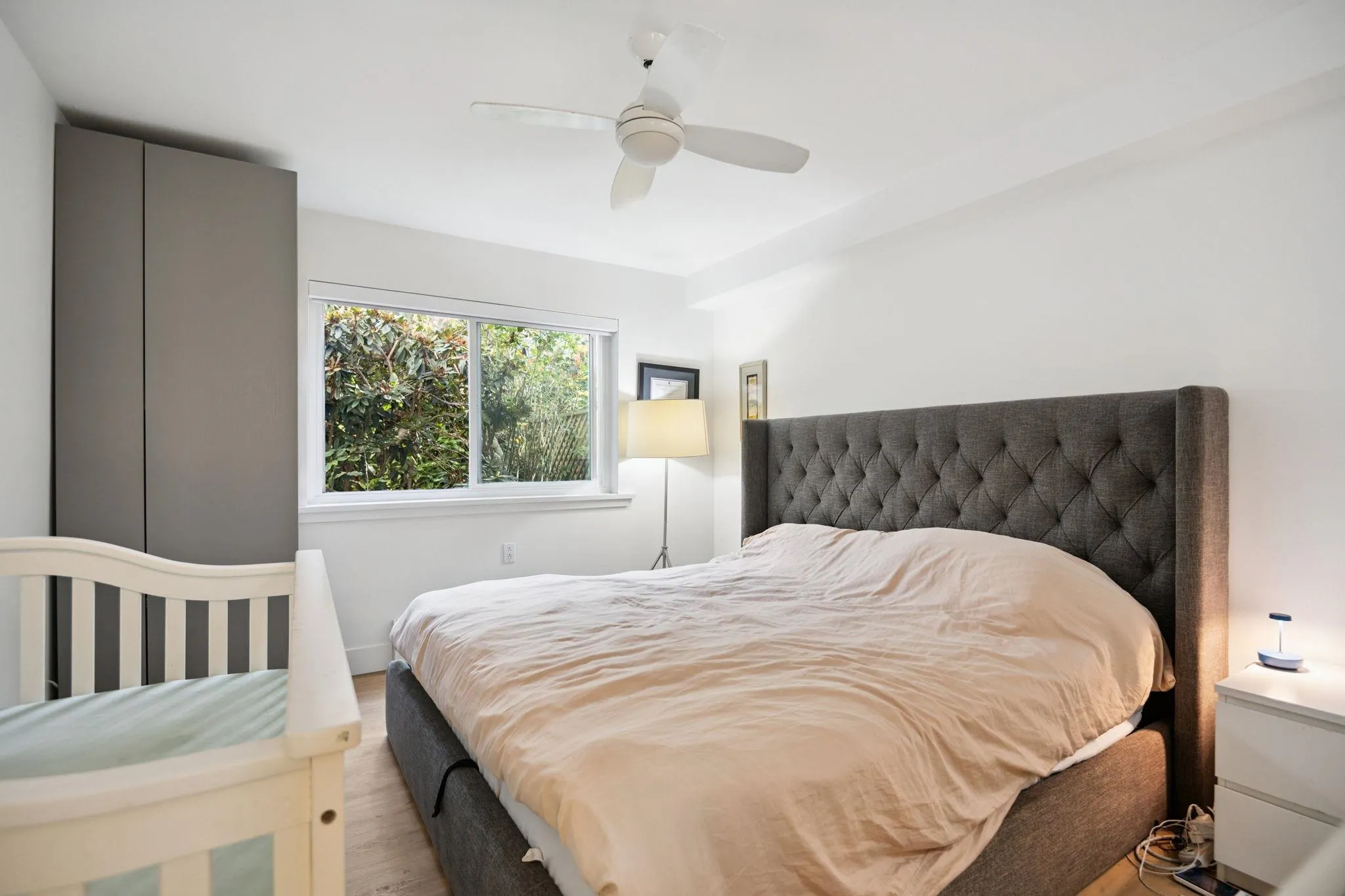 101 1696 W 10th Avenue